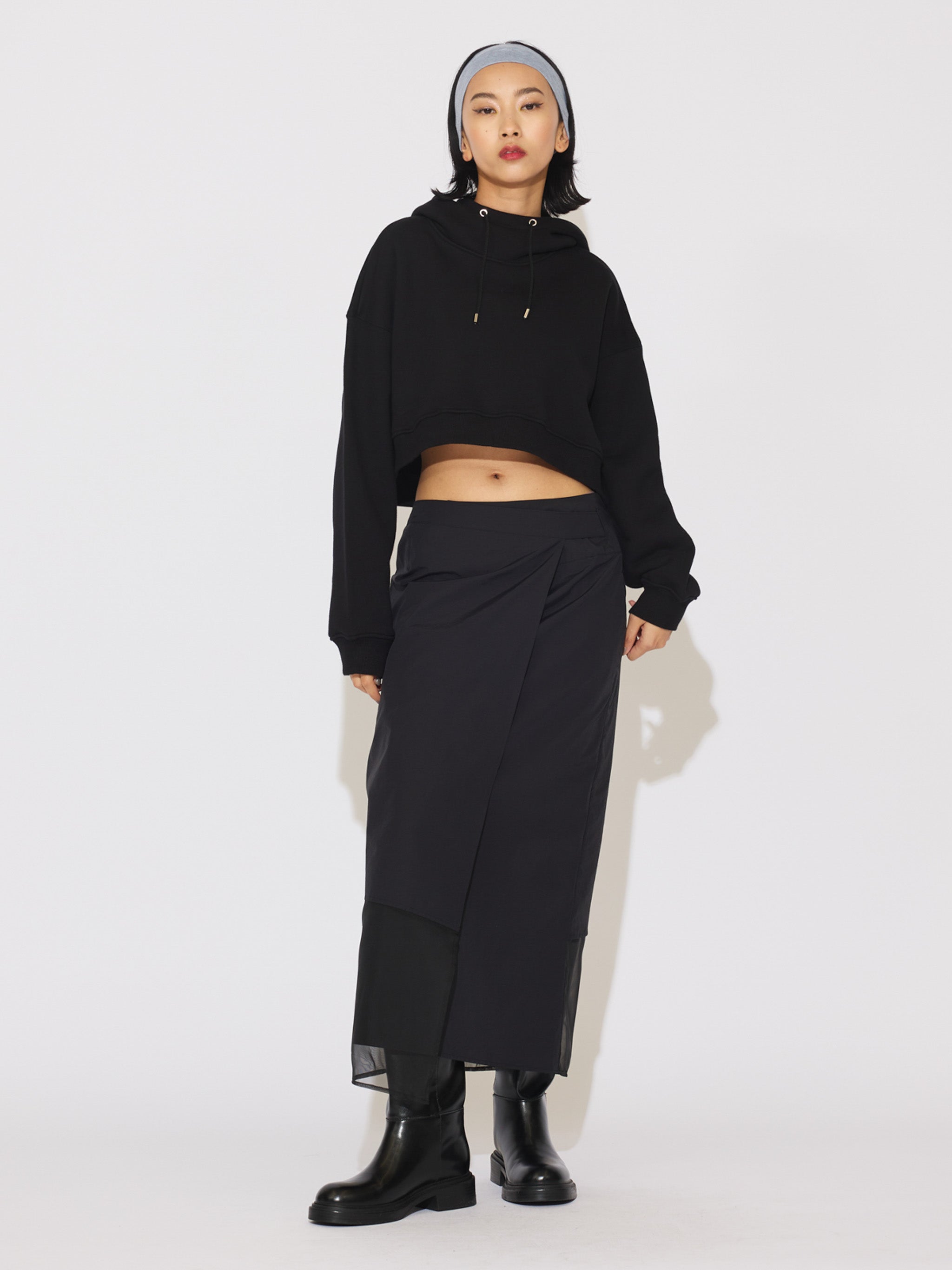 hooded short pullover