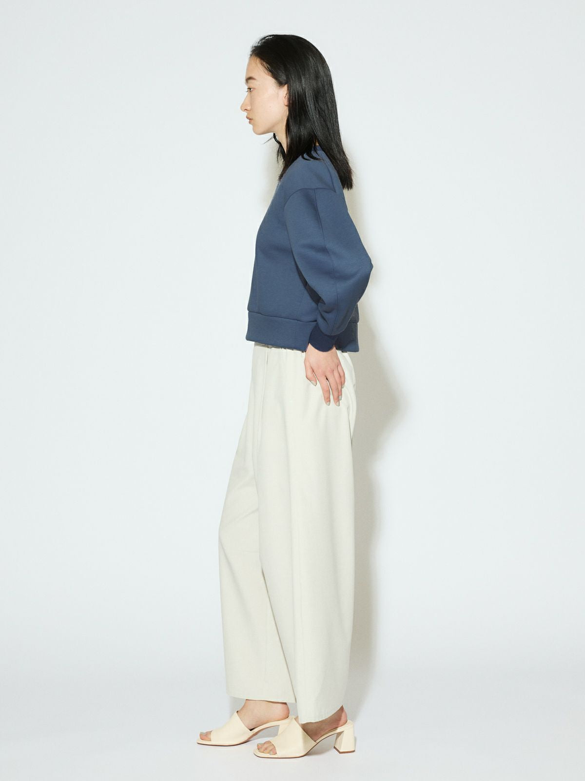 curve sleeve double-knit pullover