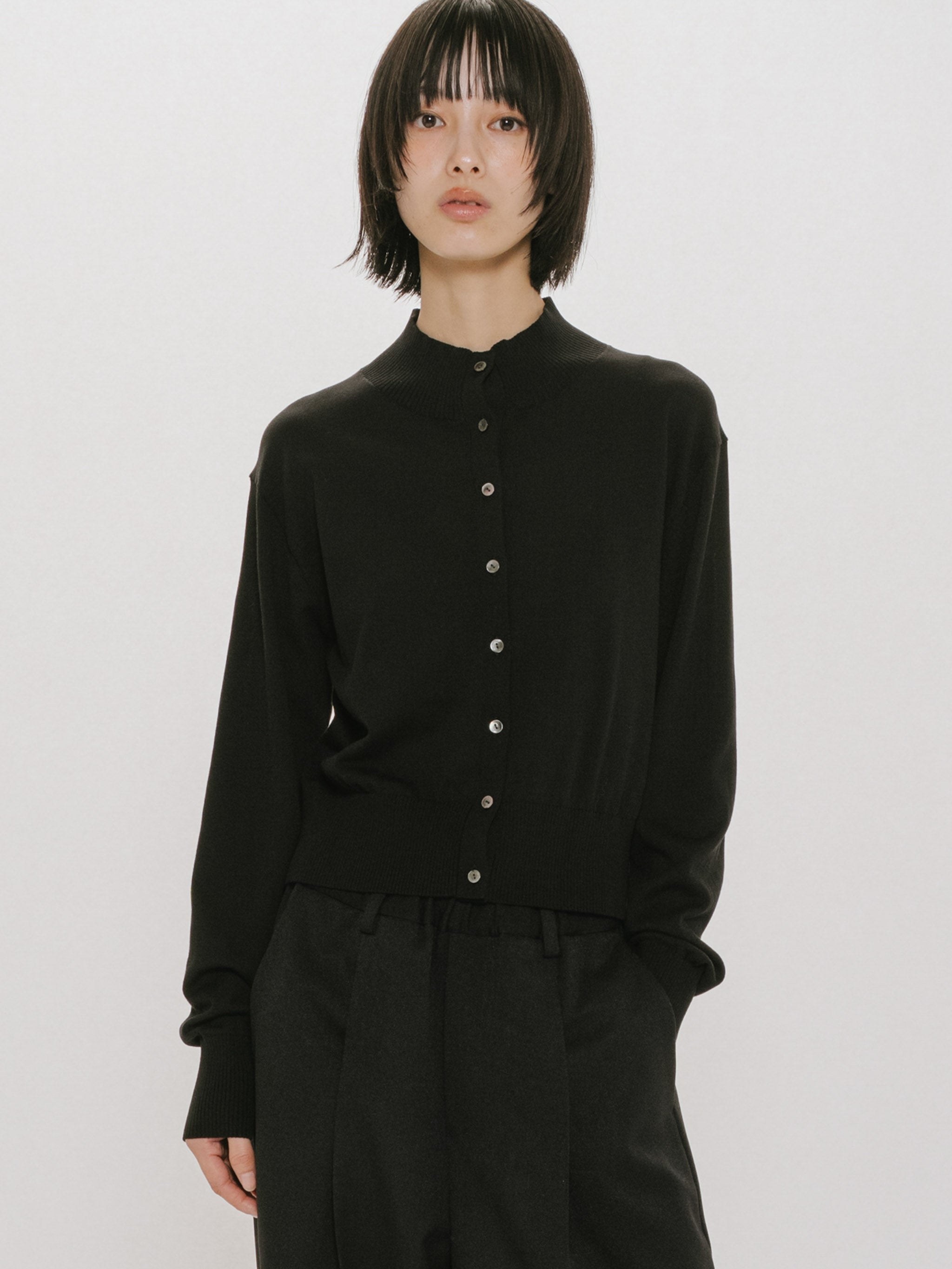 high neck short cardigan