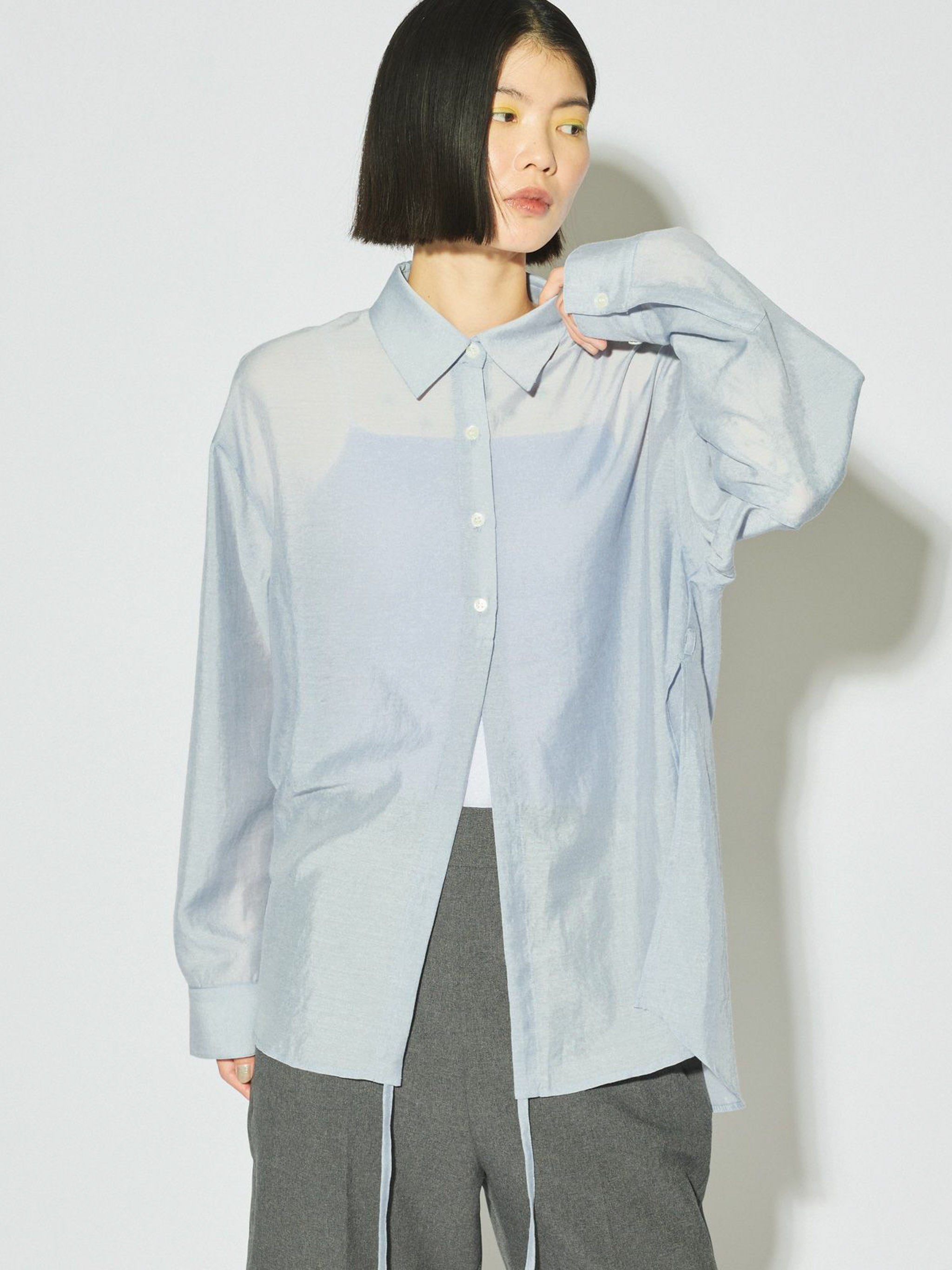 ドローストリングシャツ