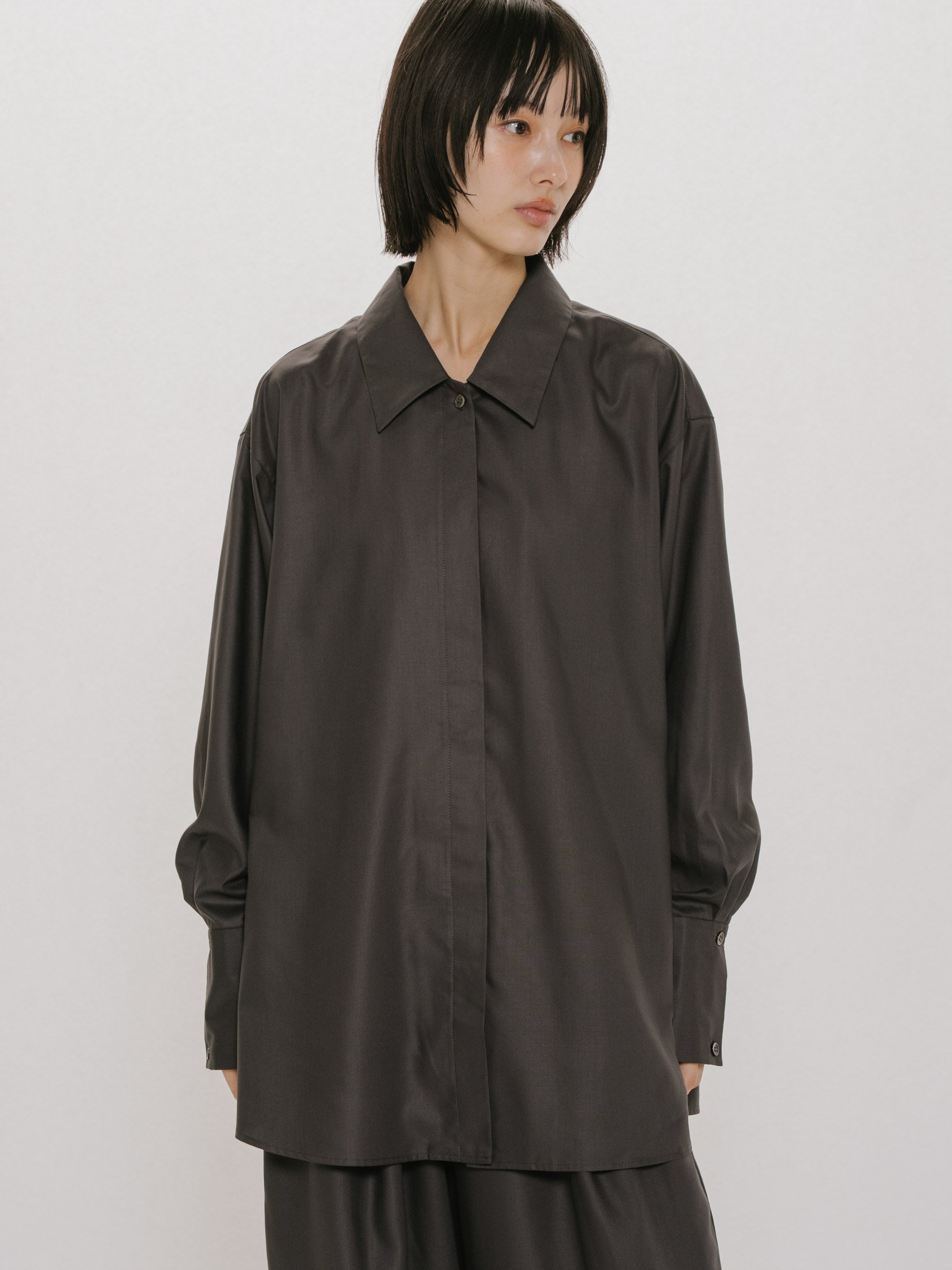 relax long cuffs shirt