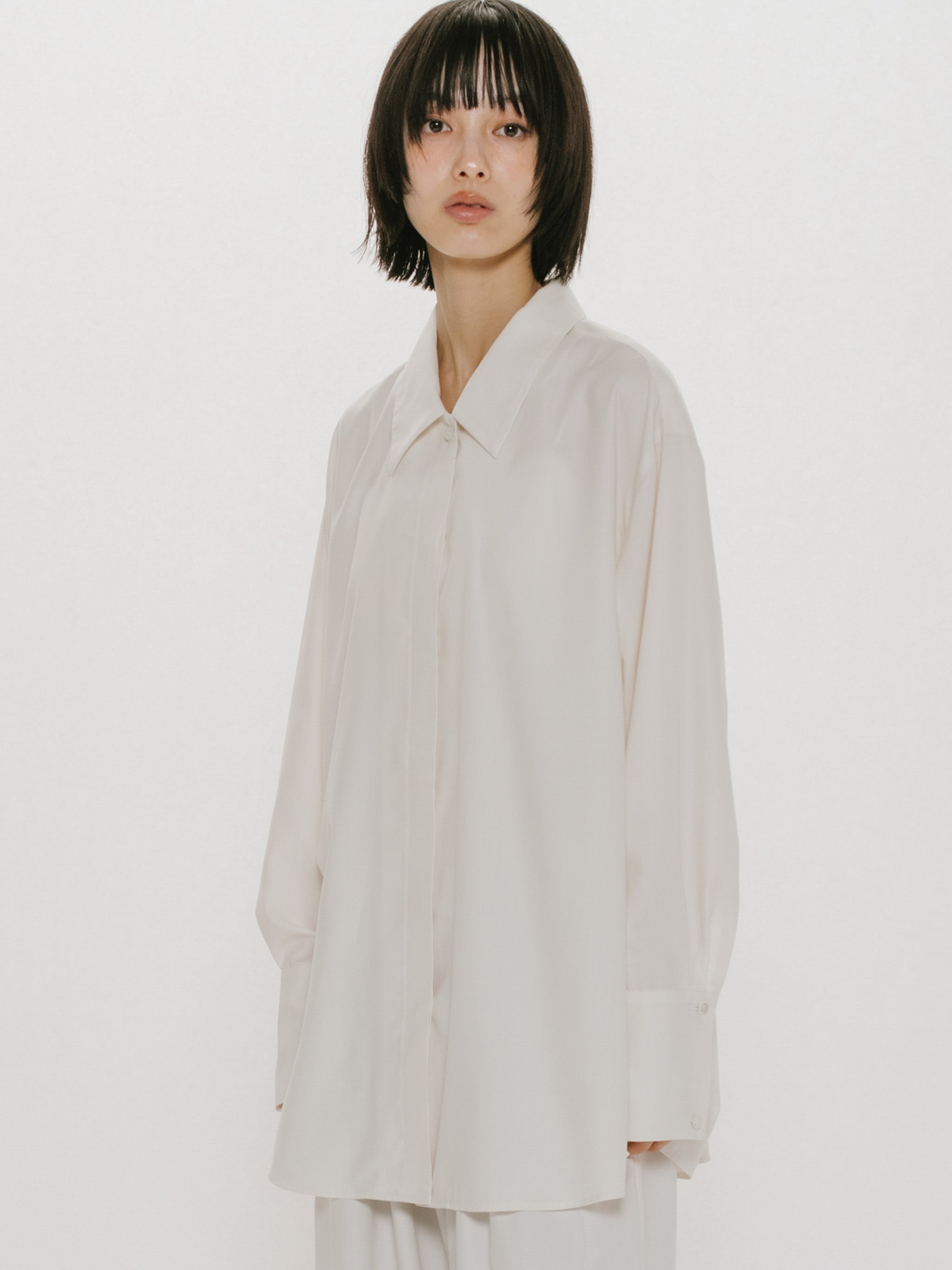 relax long cuffs shirt
