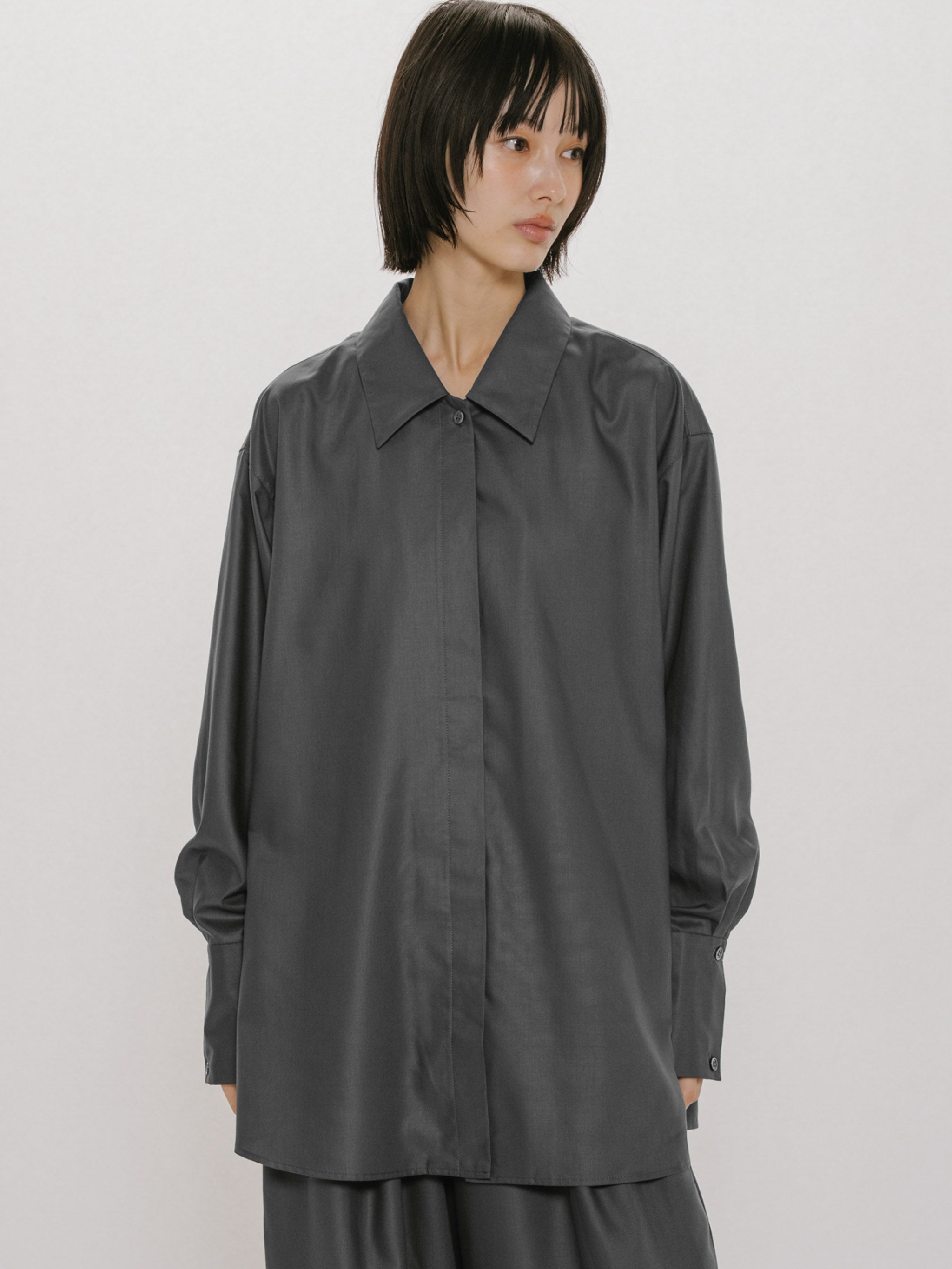 relax long cuffs shirt