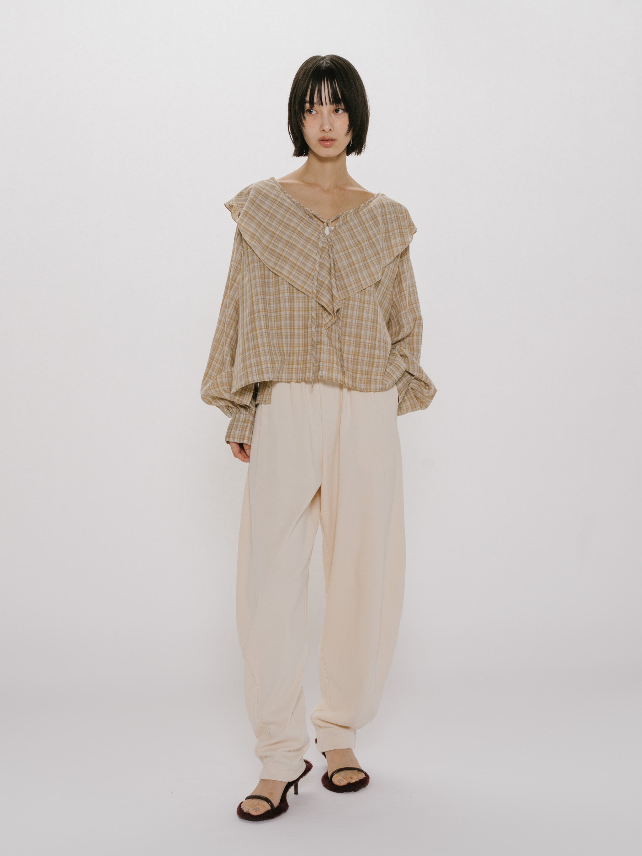 check big frill collar blouse