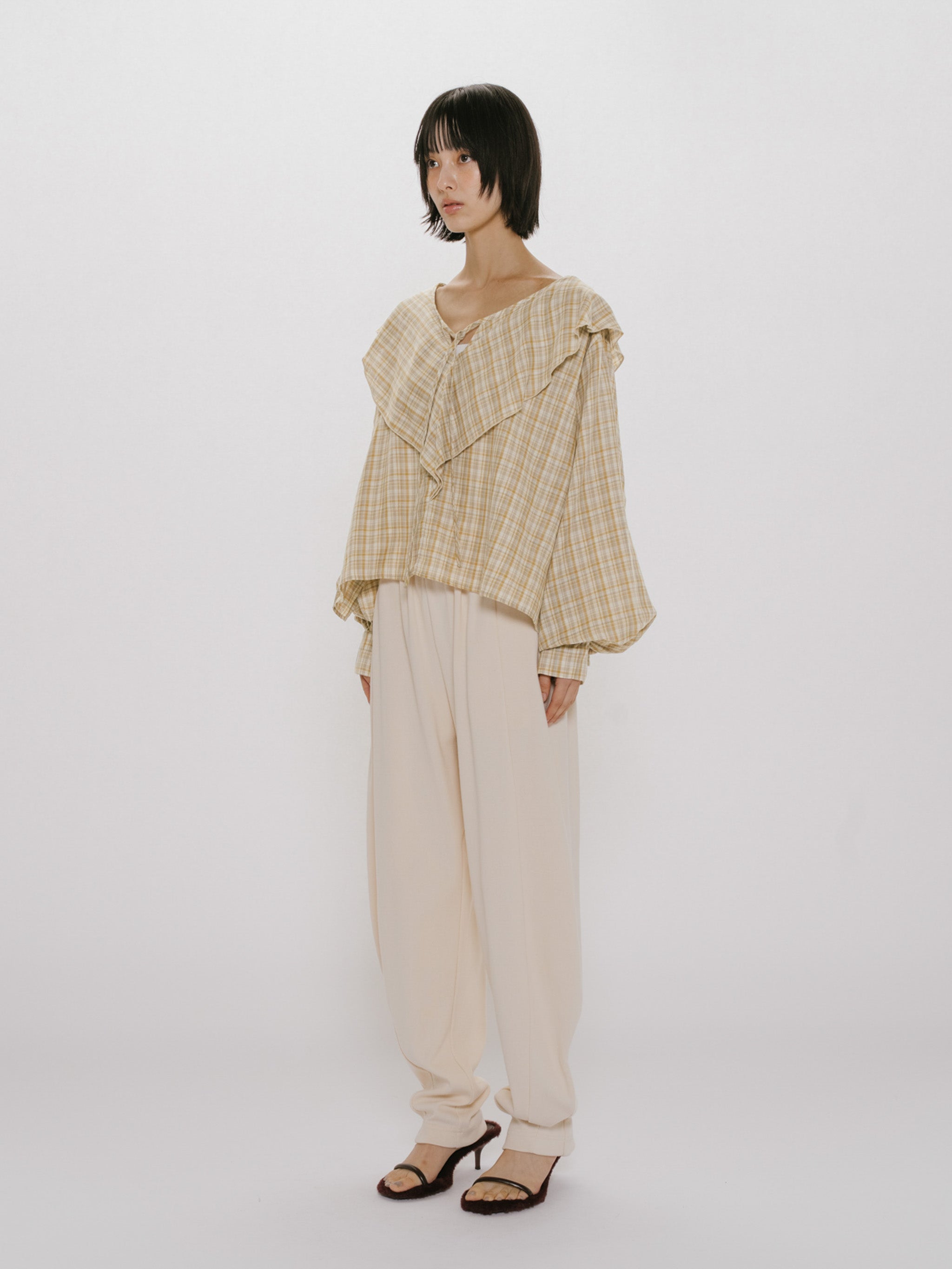 check big frill collar blouse