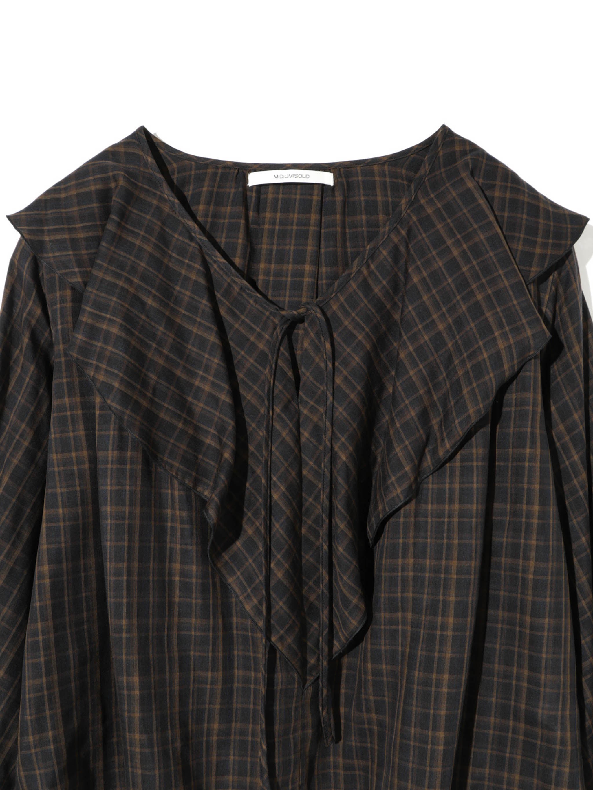 check big frill collar blouse