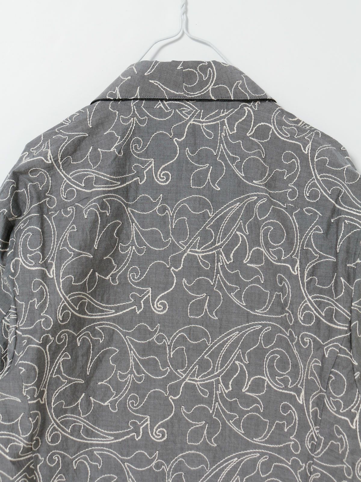 embroidered shawl collar jacket