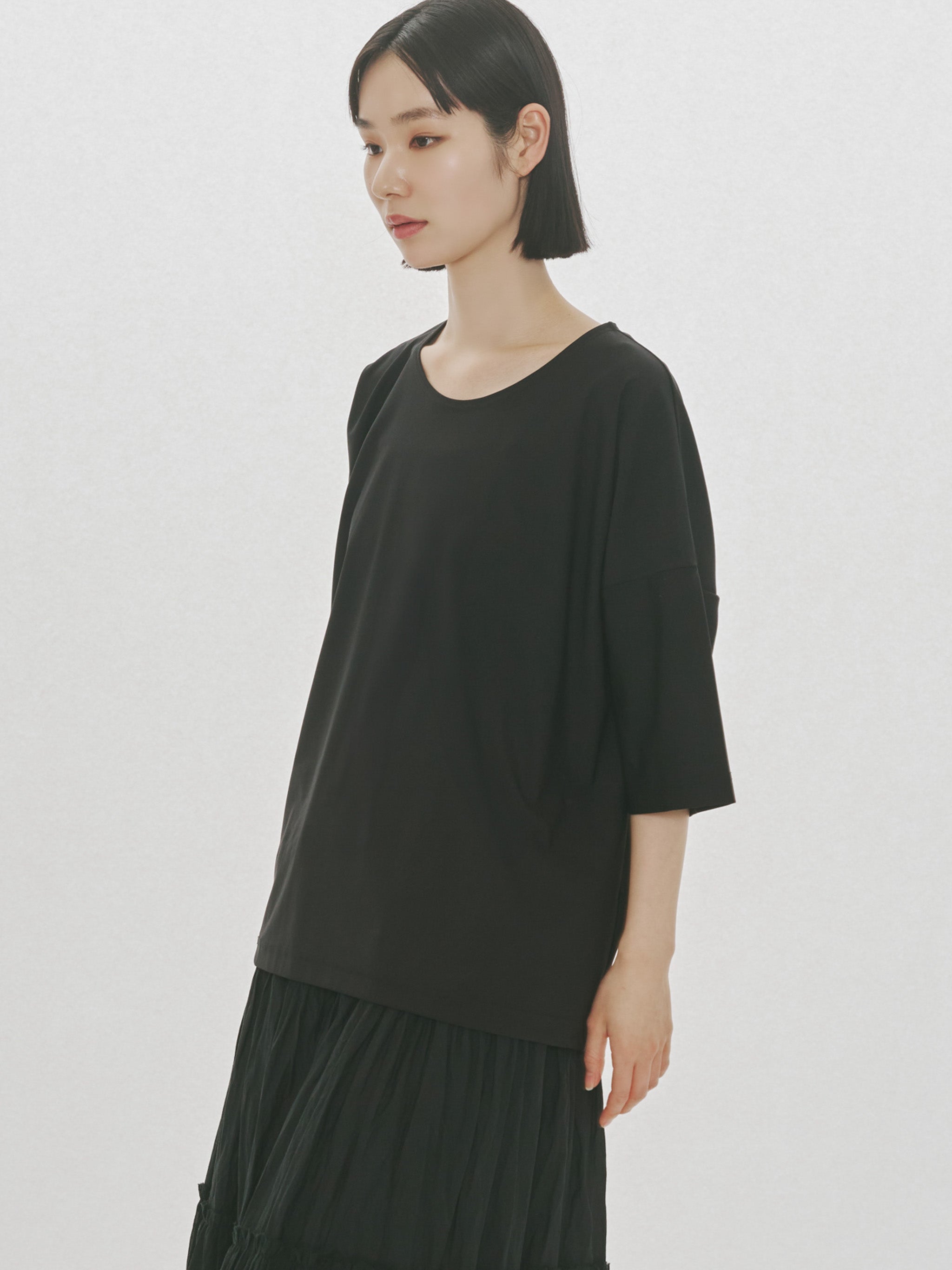 essential wide T