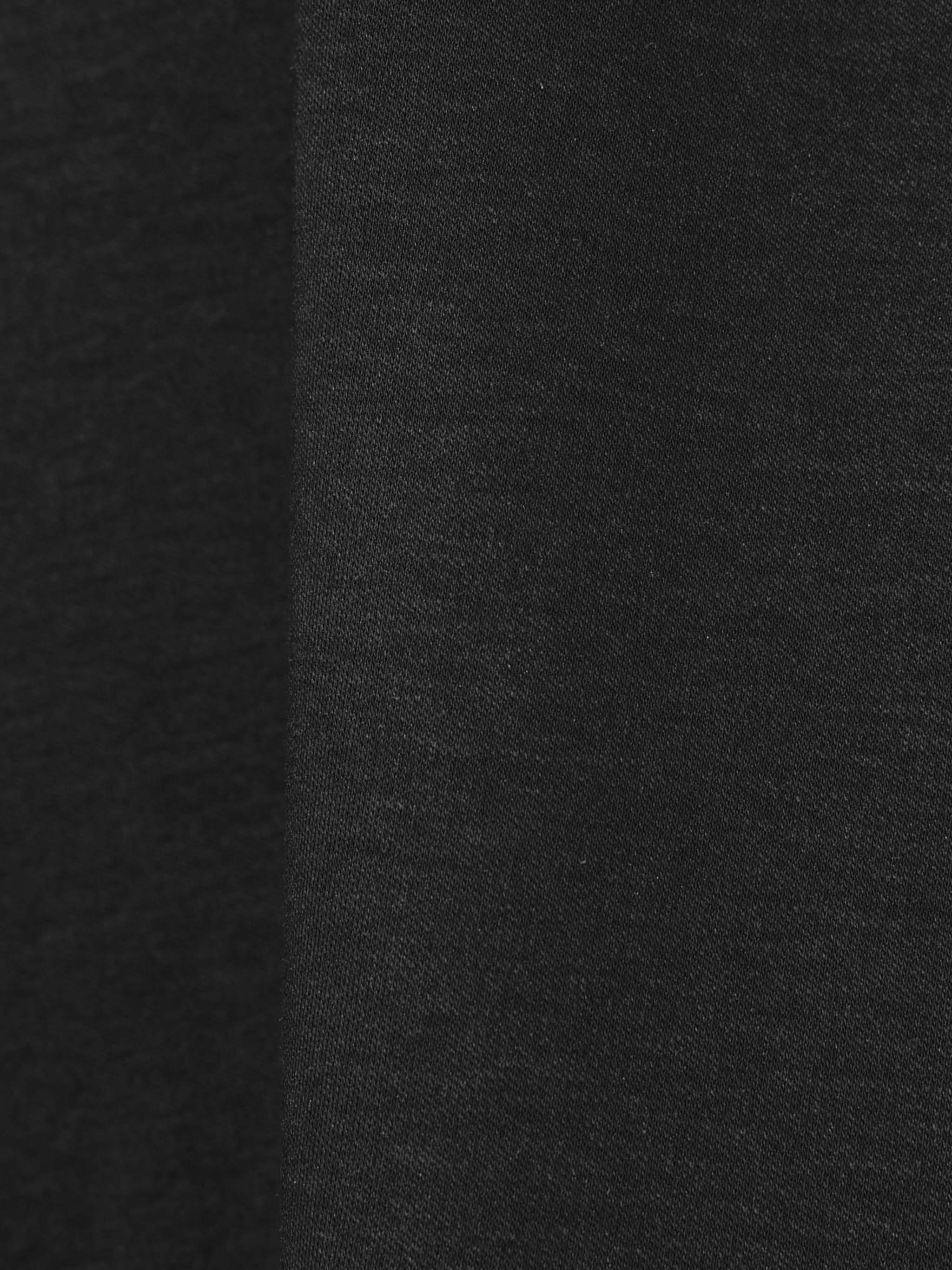 waist tuck smooth top