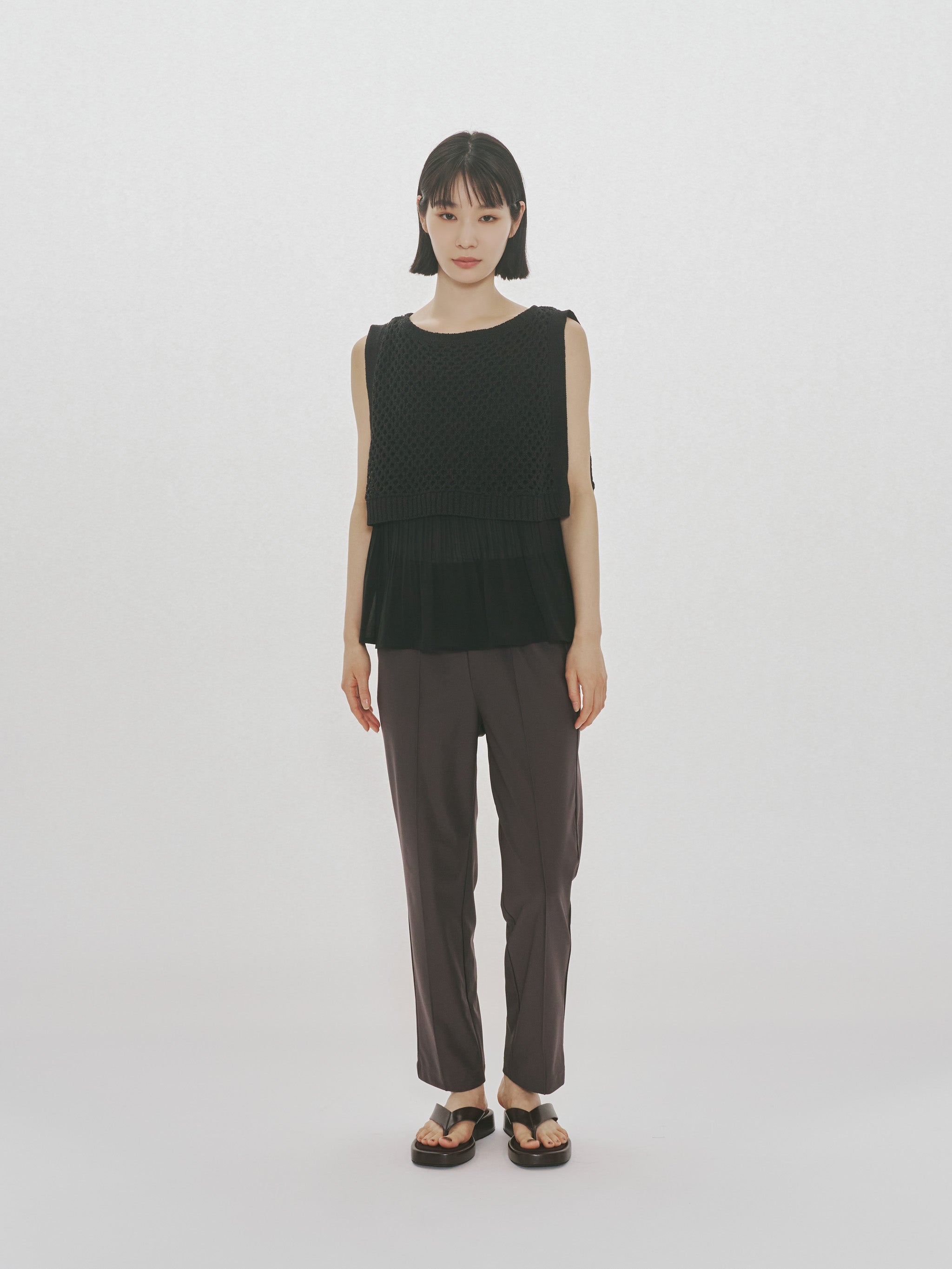 woven pleated layered vest