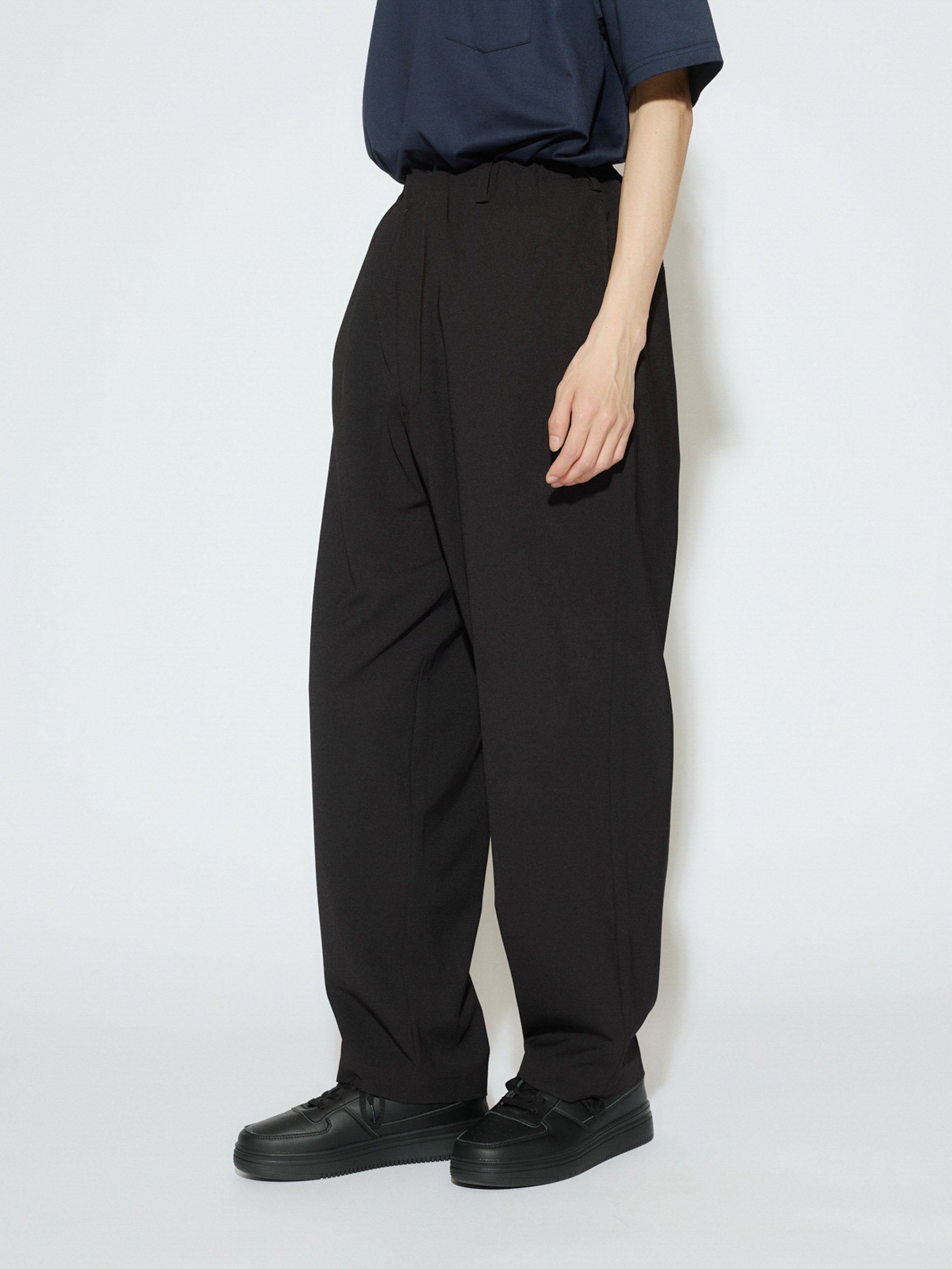 relax tapered pants