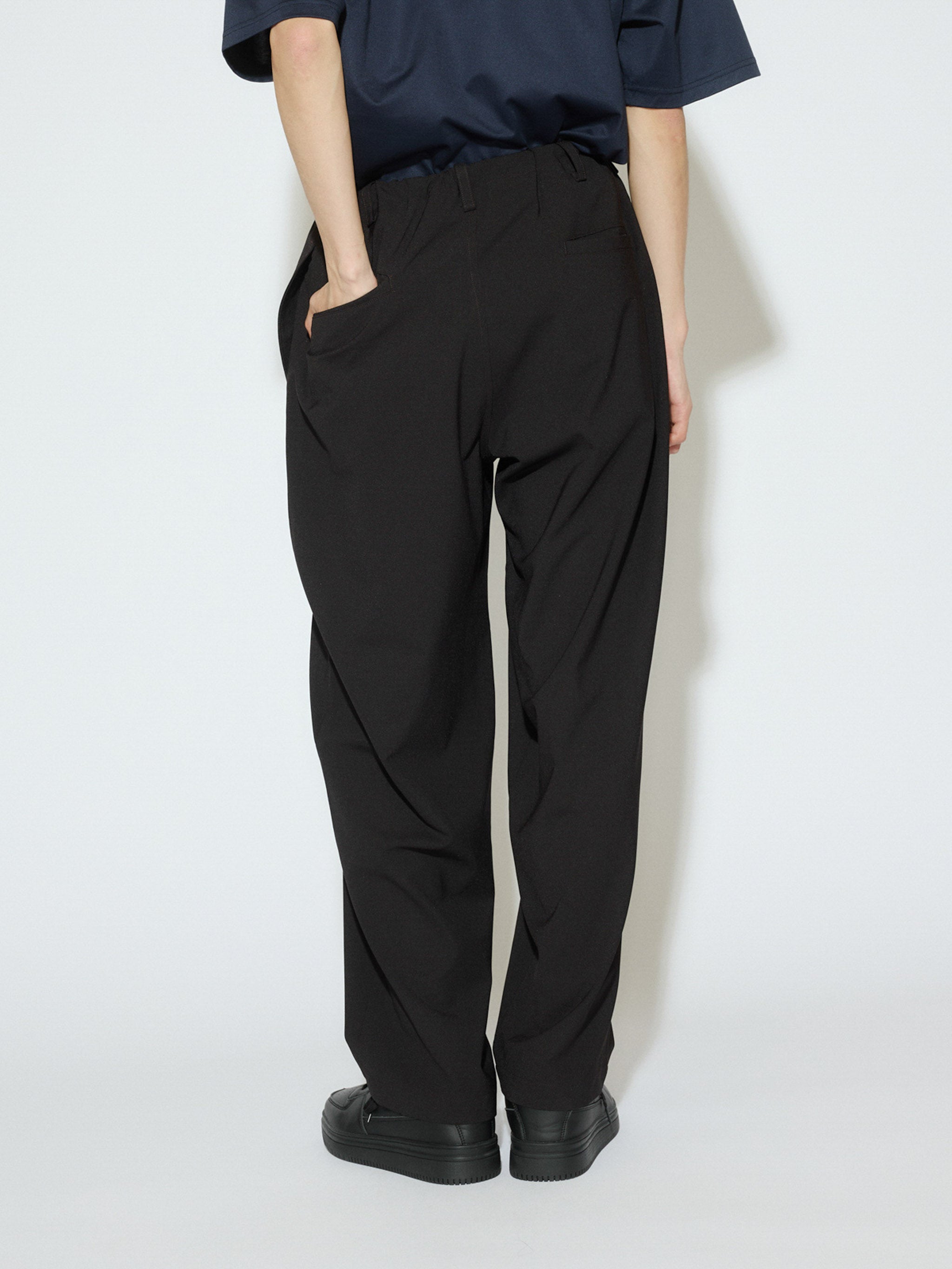 relax tapered pants