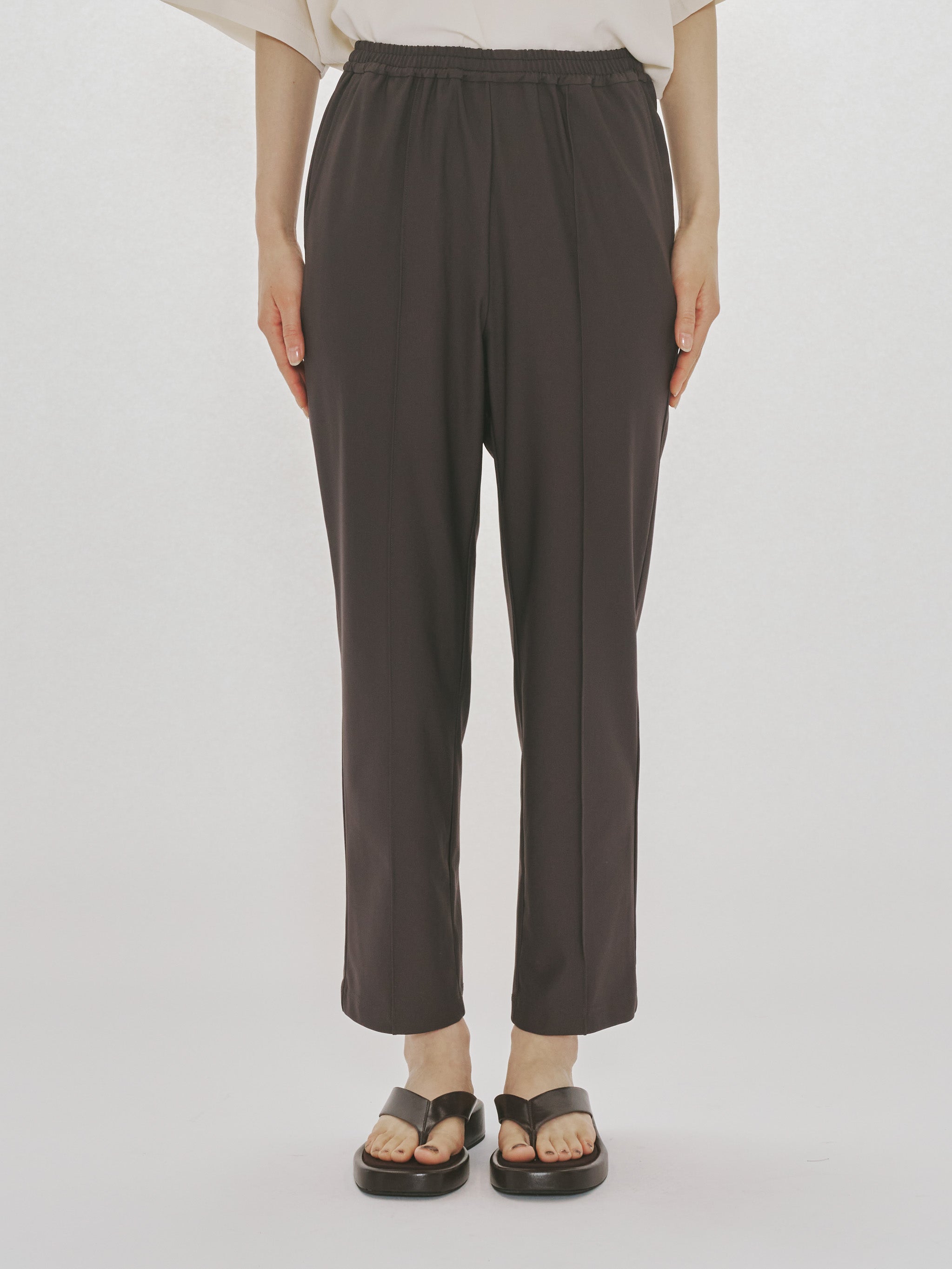 essential slim tapered pants
