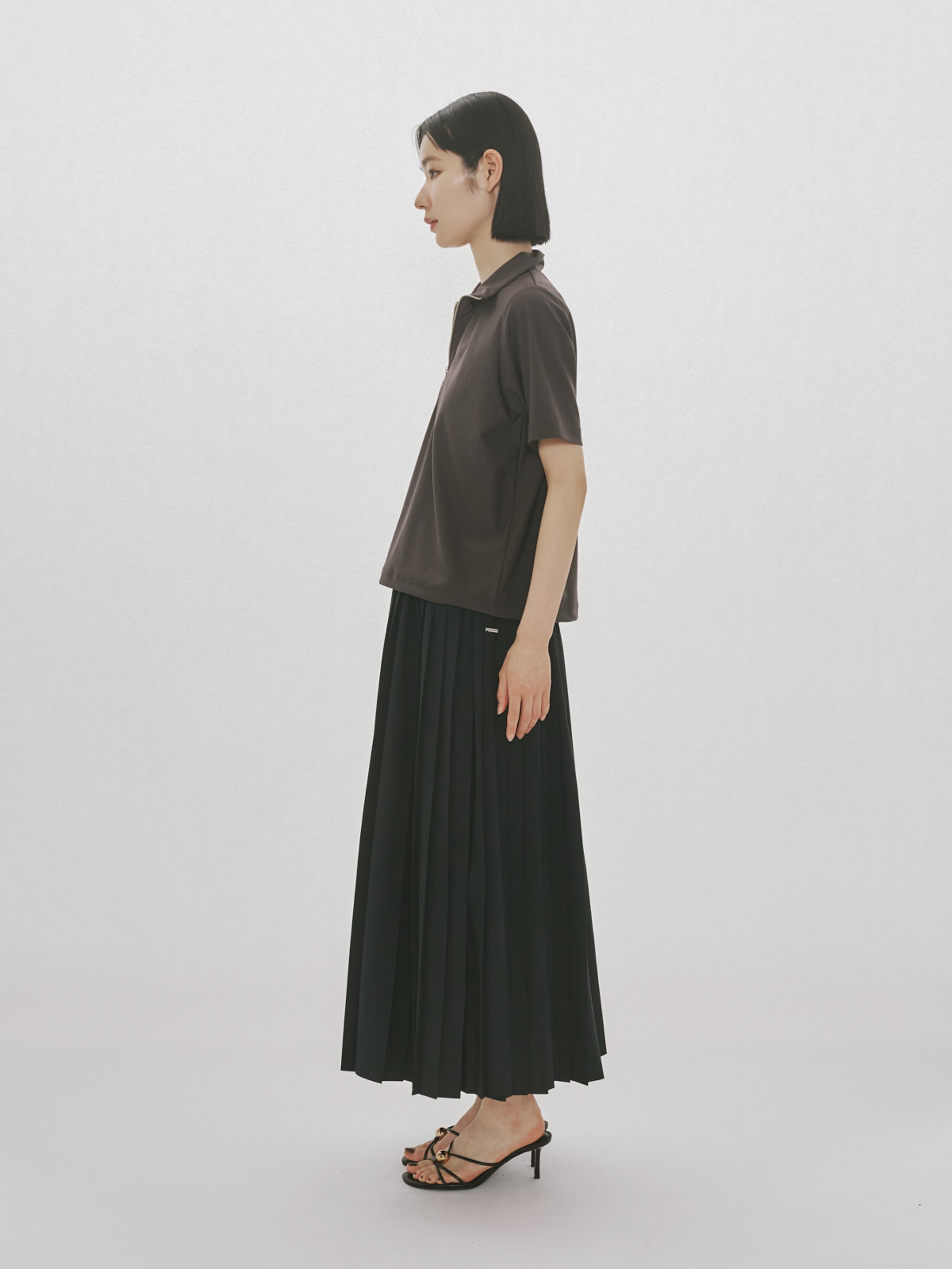 asymmetry pleats skirt