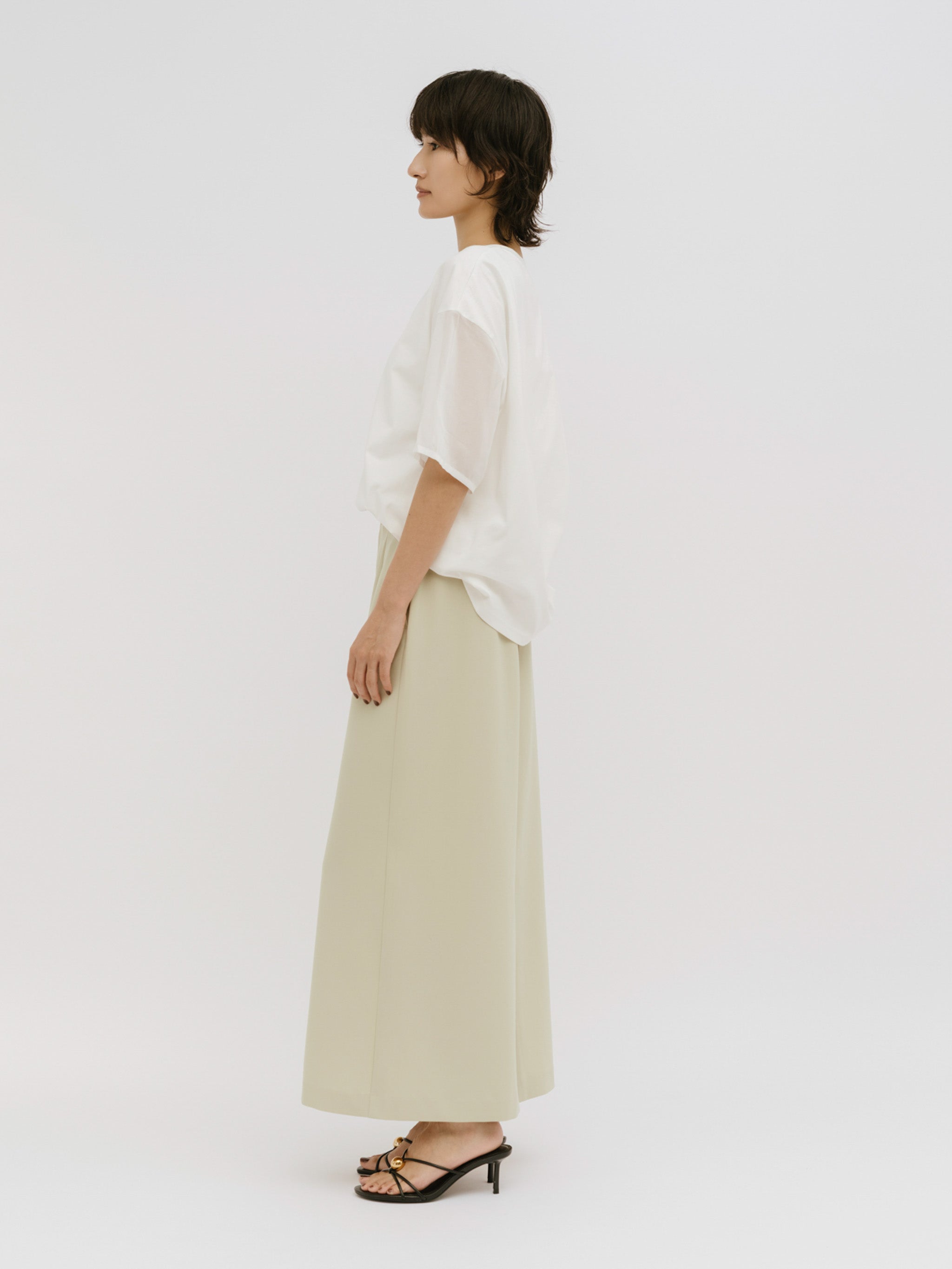 line narrow skirt