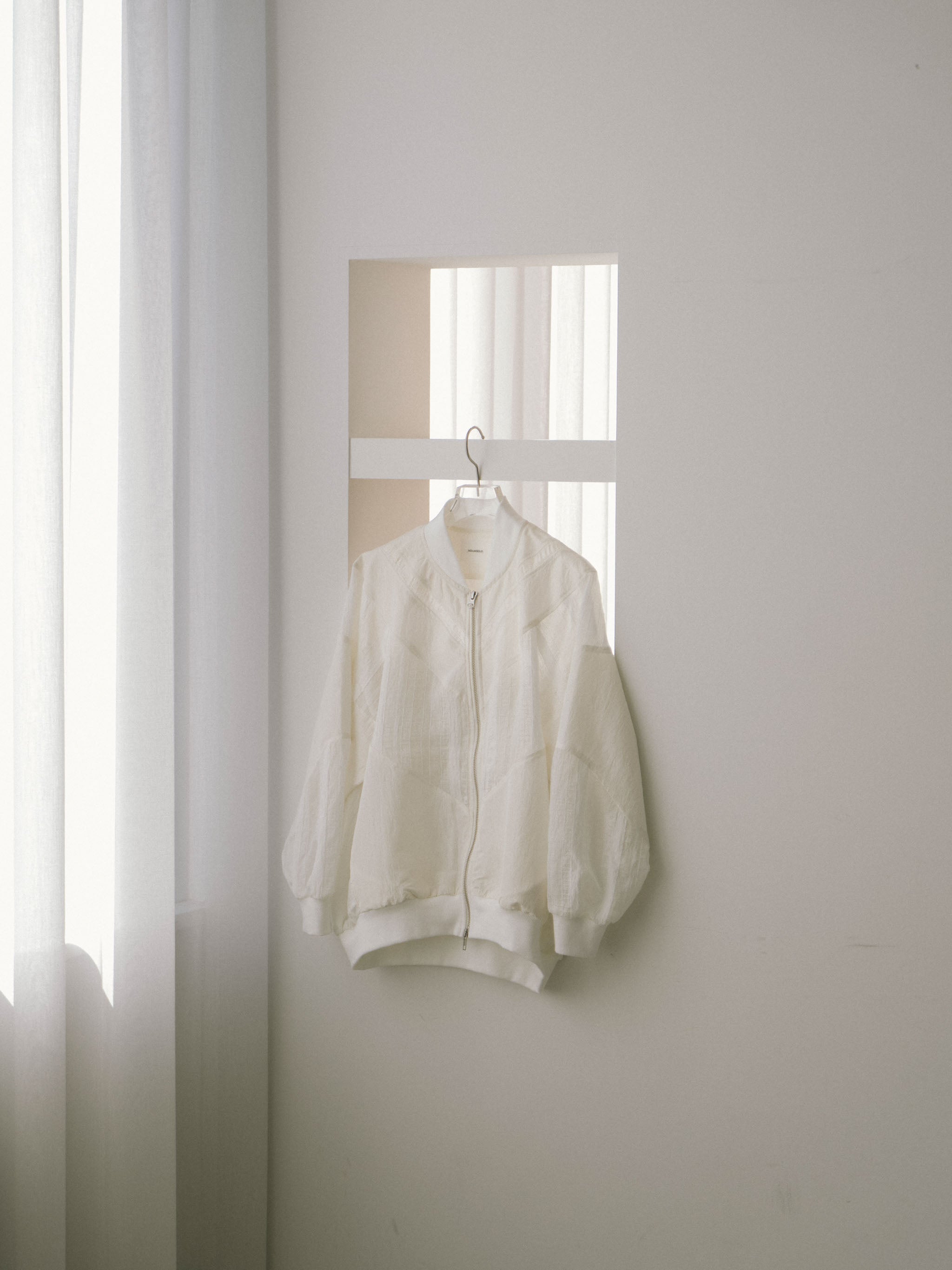 material mix blouson