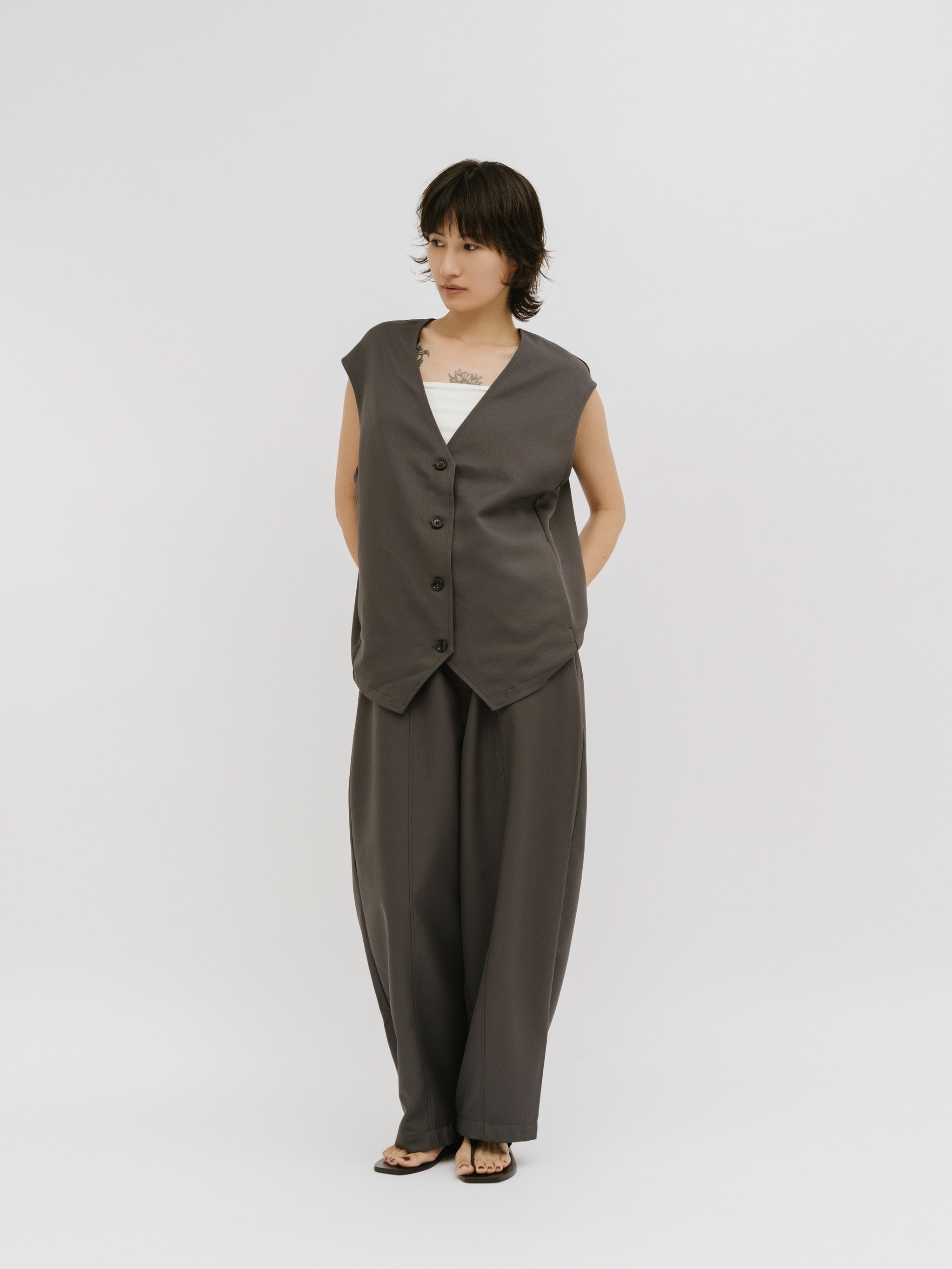 barrel form pants