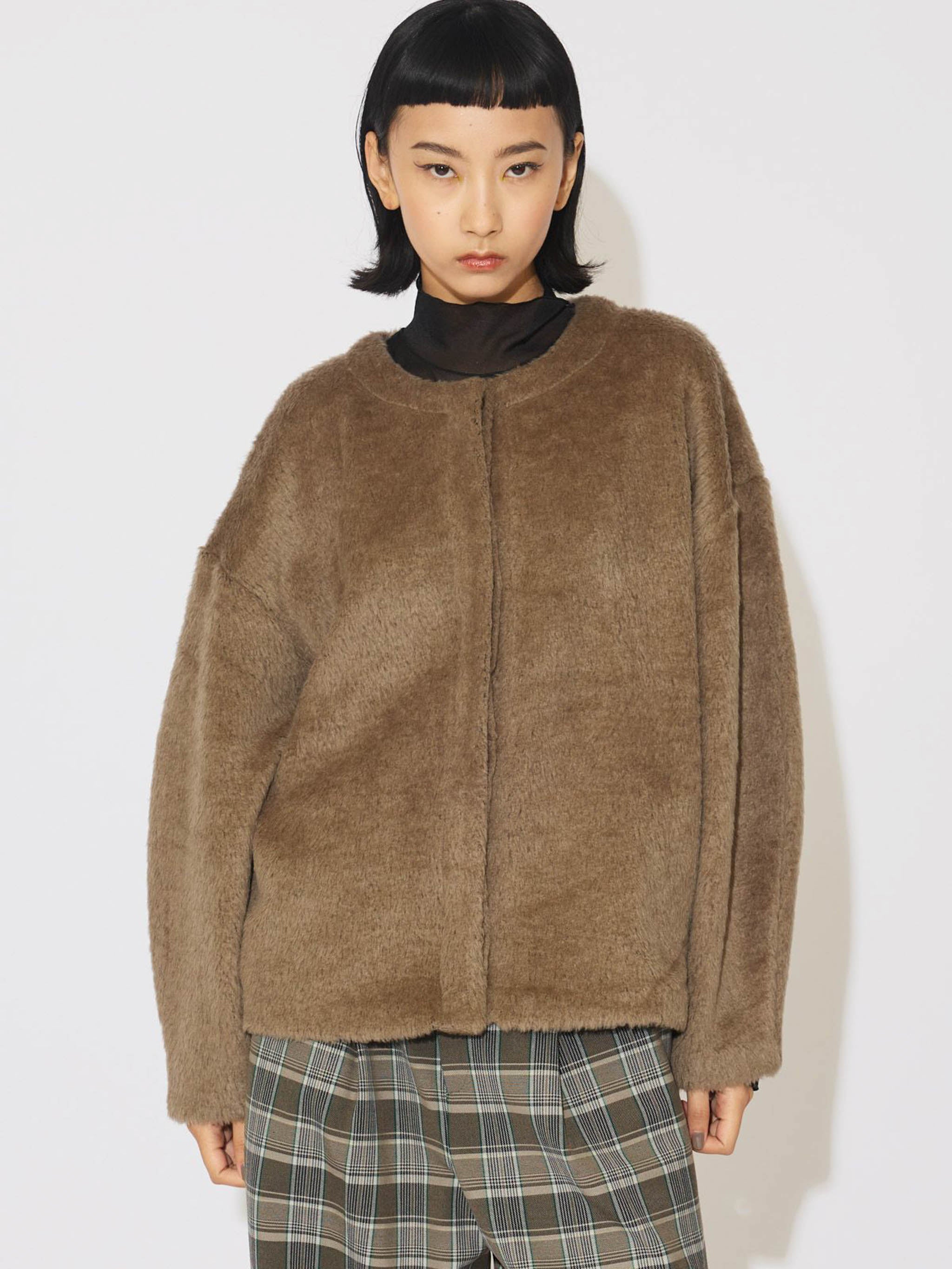 コクーンラウンドカーディガン