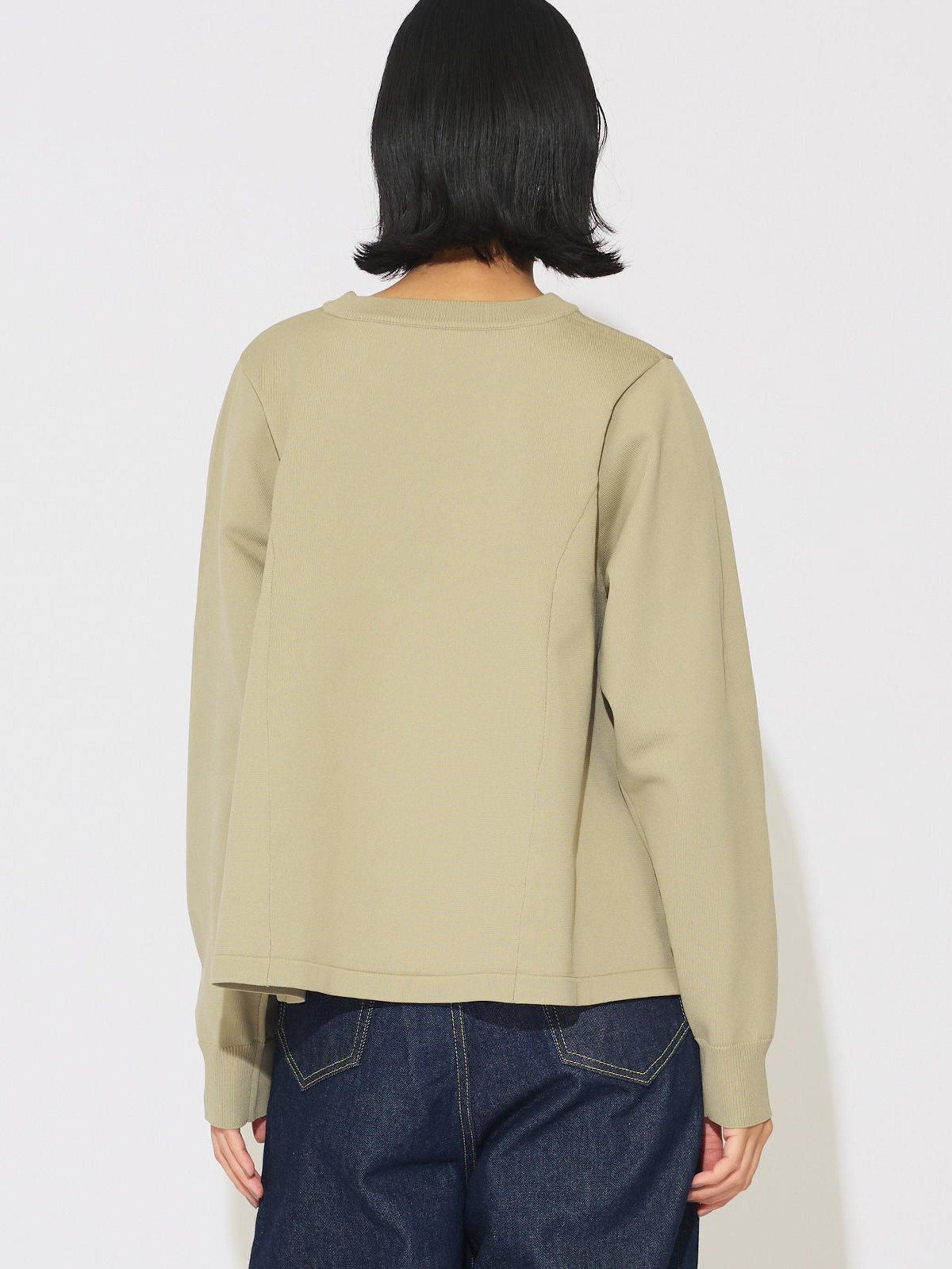 ボリュームフレアプルオーバー