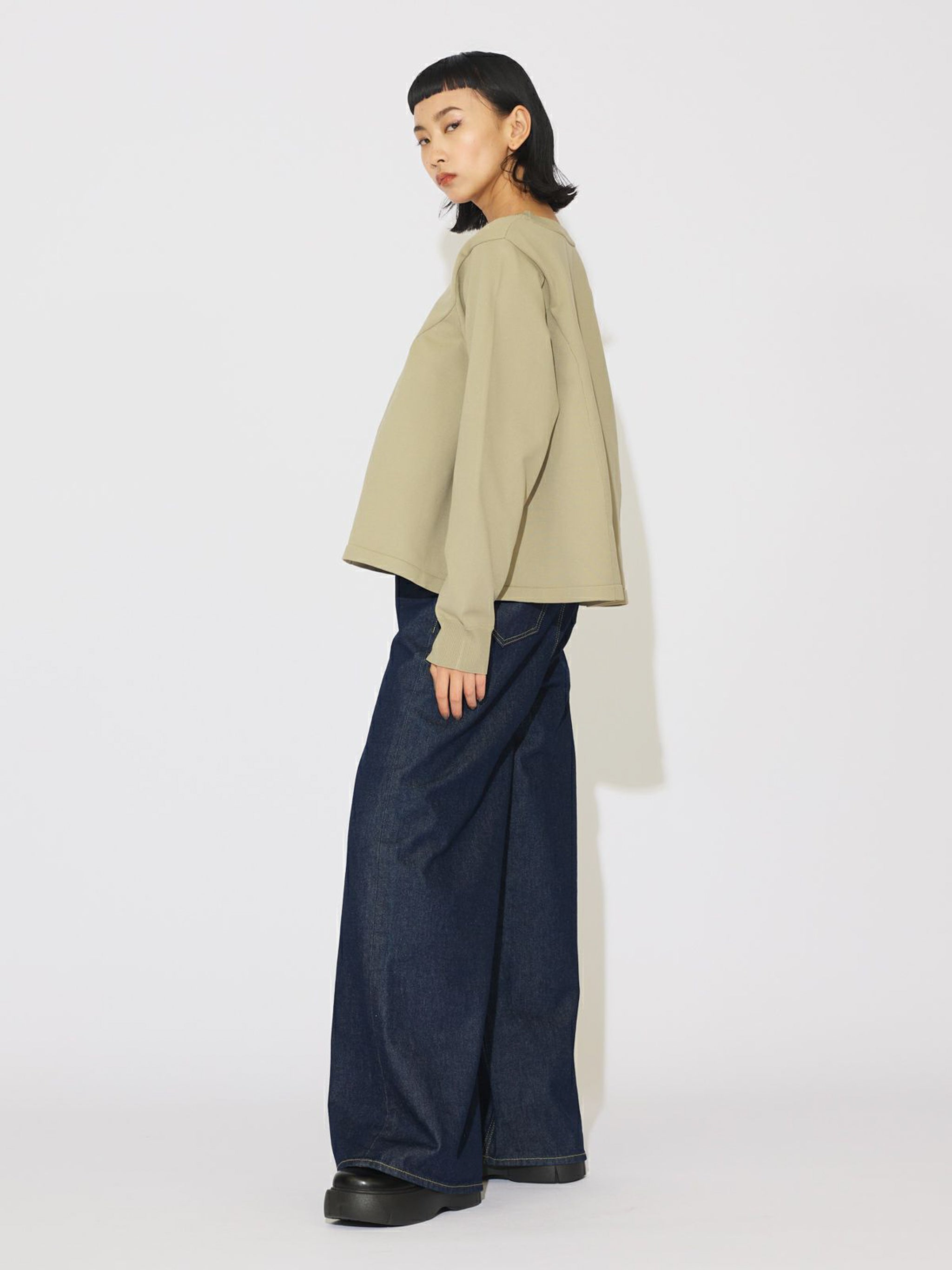 ボリュームフレアプルオーバー