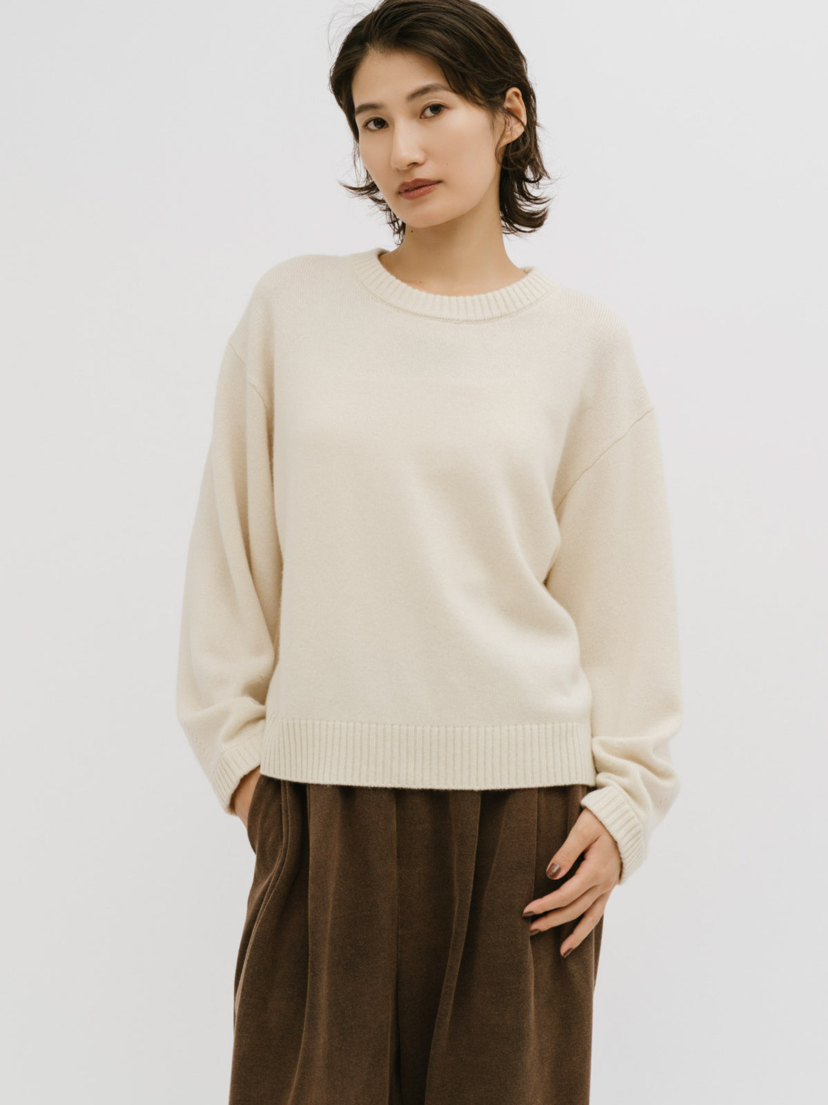 soft veil crew knit