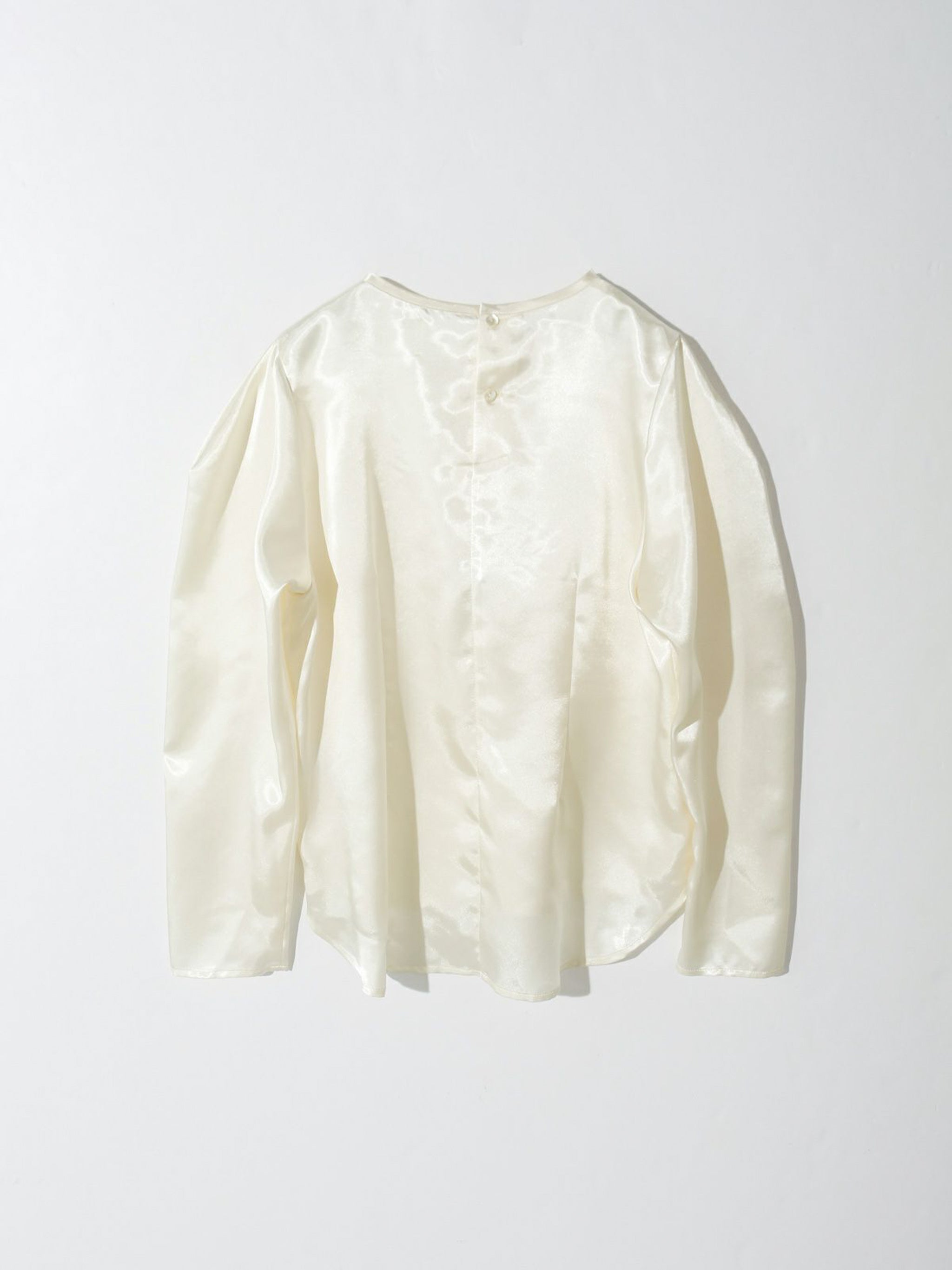 パフスリーブサテンブラウス(3-1631)