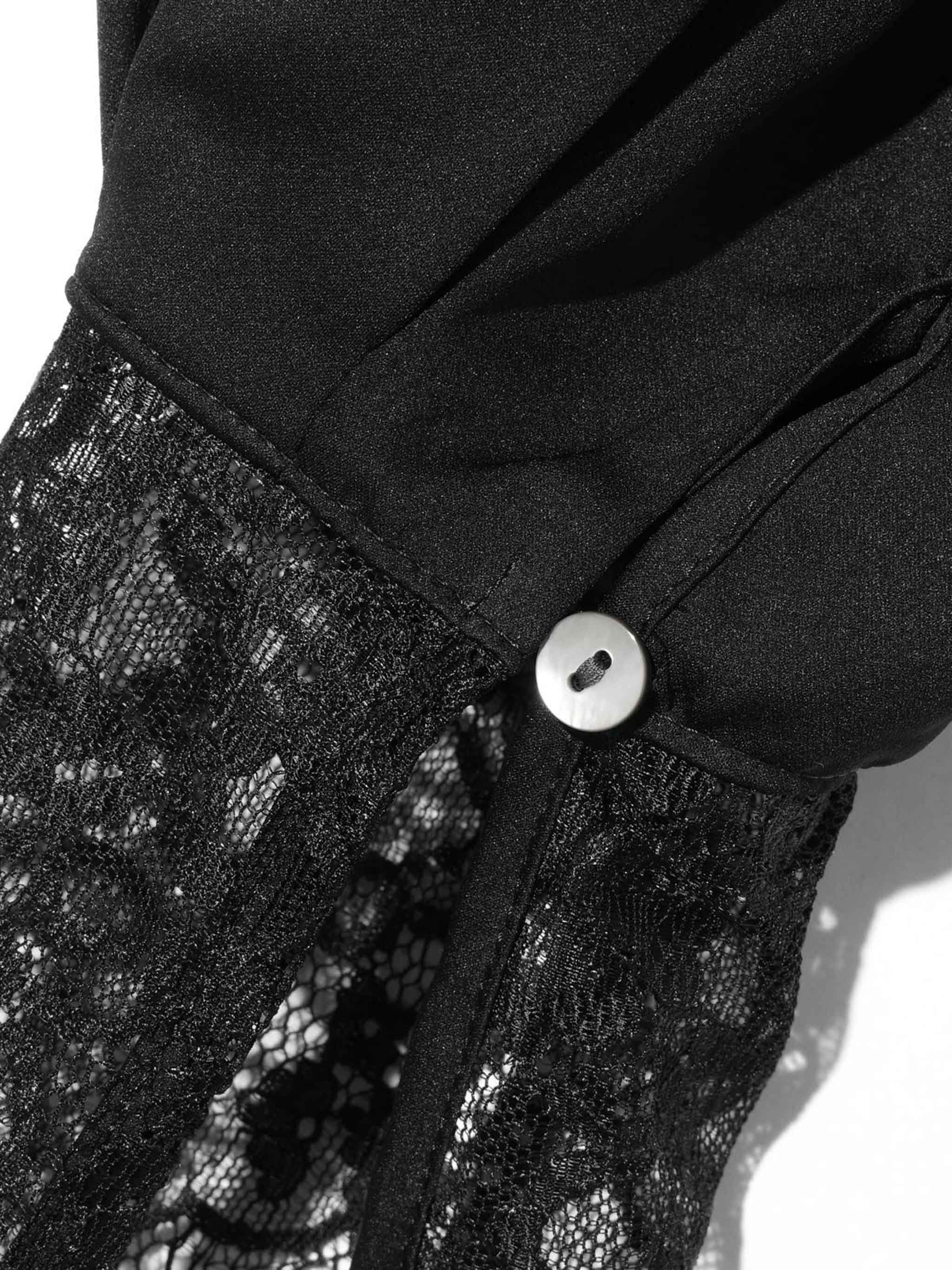 レースカットワークシャツ