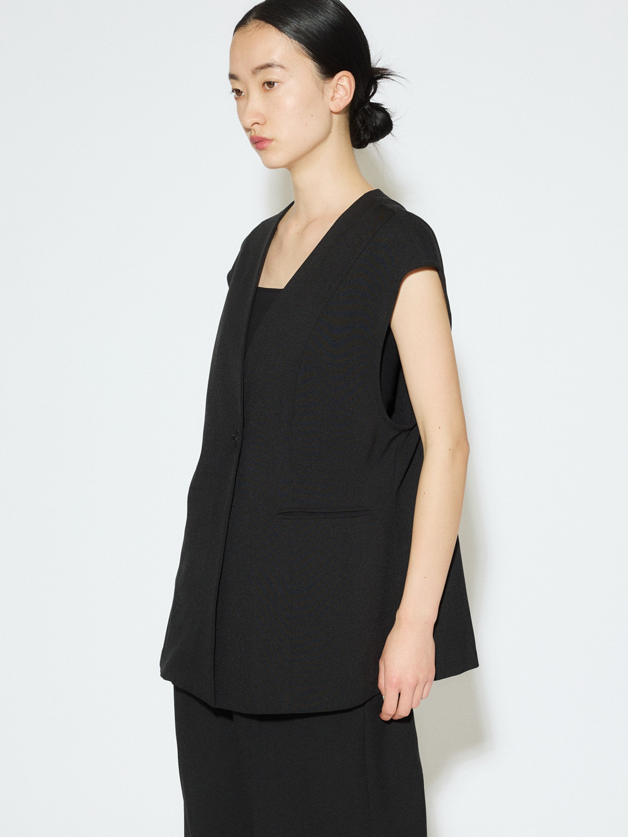 no collar vest