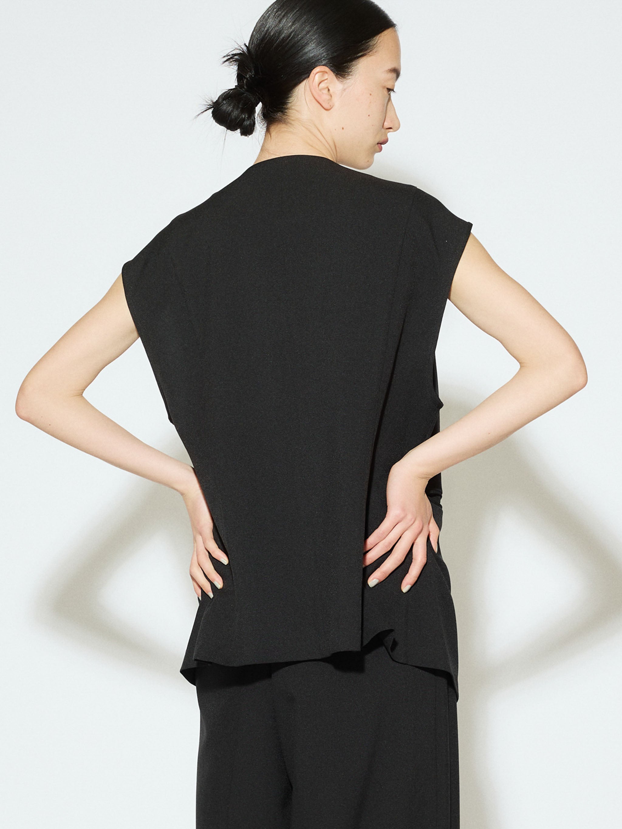 no collar vest