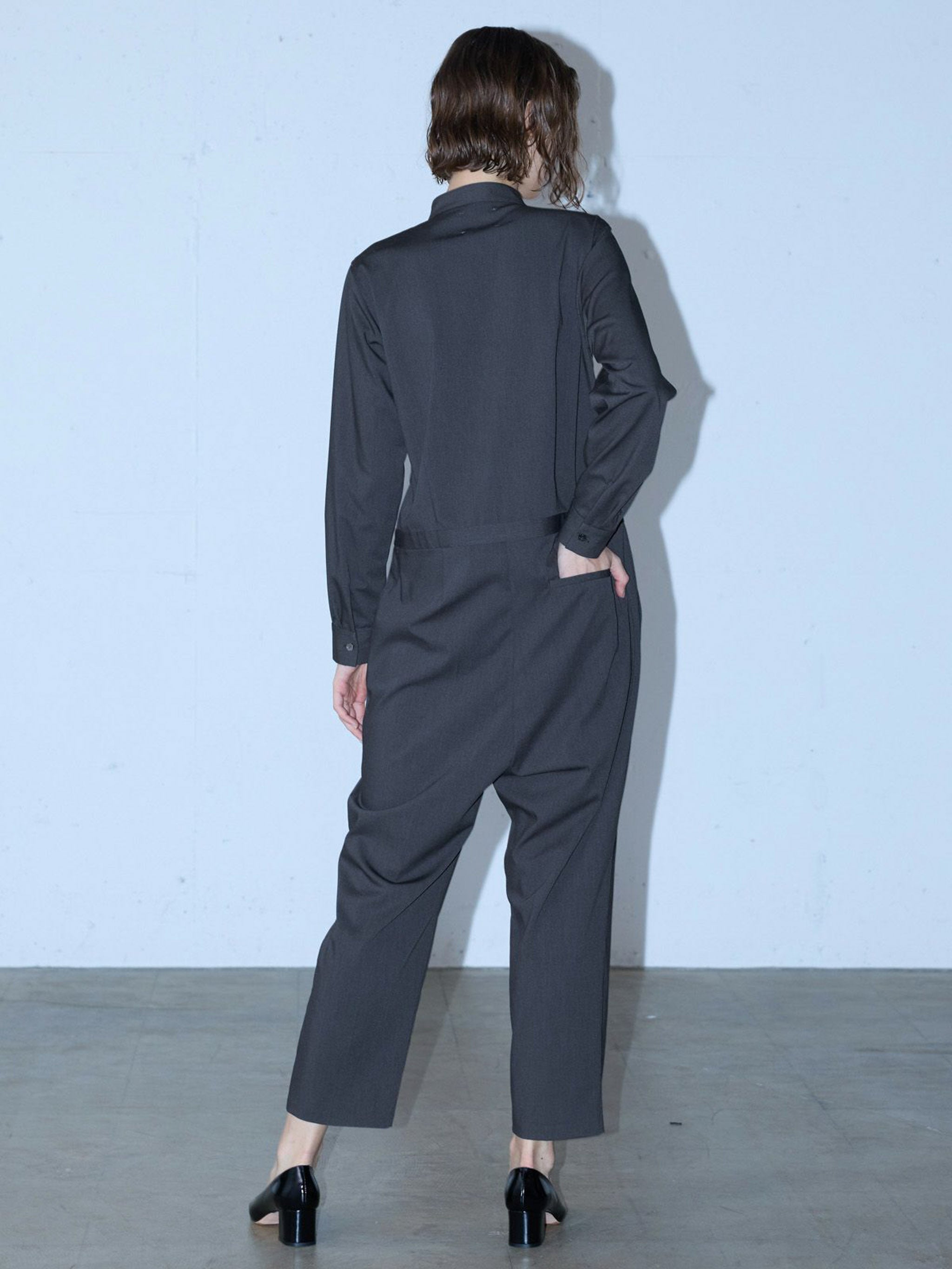 ジャンプスーツ