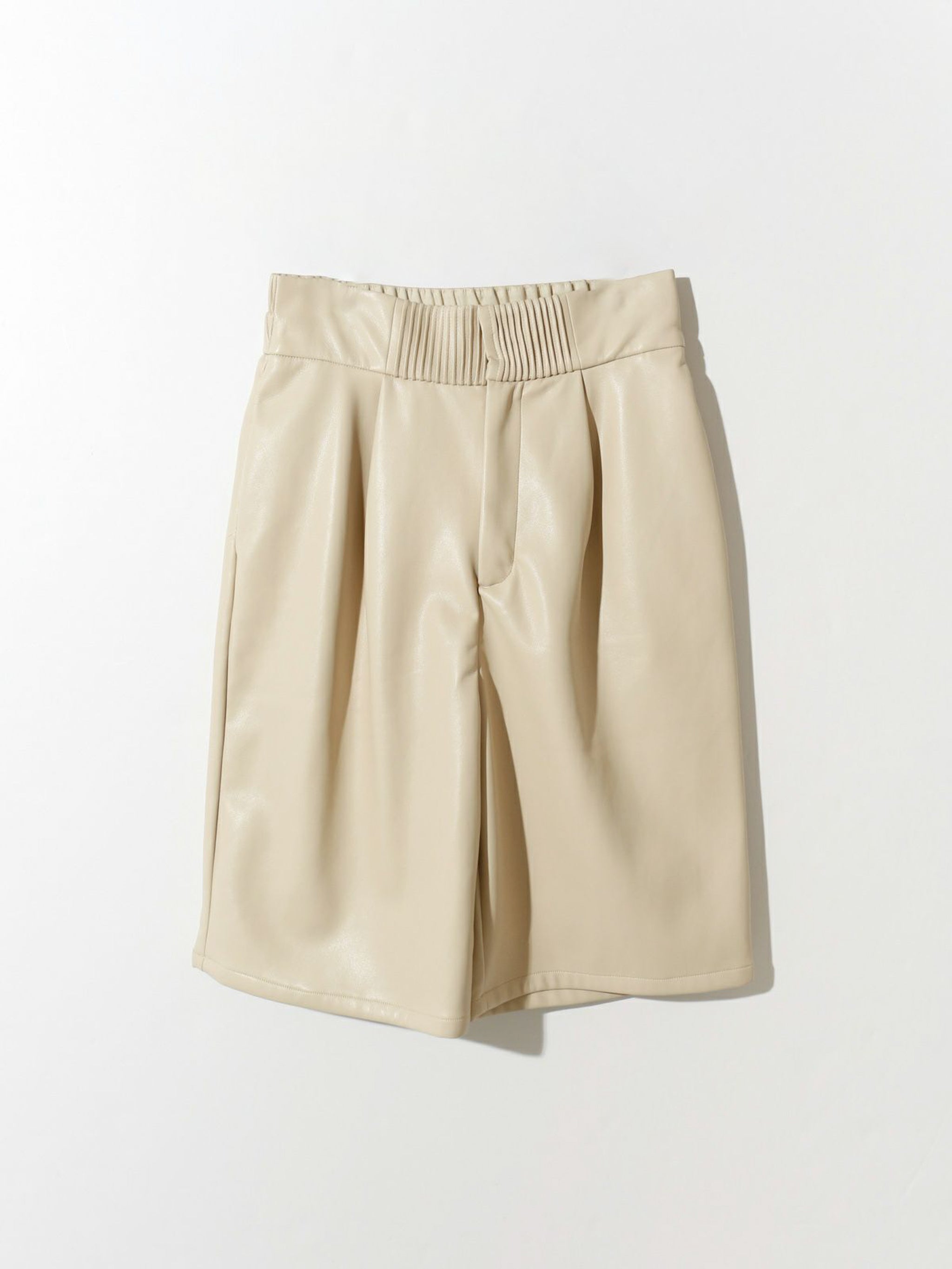 シンセティックレザーハーフパンツ(3-1329)