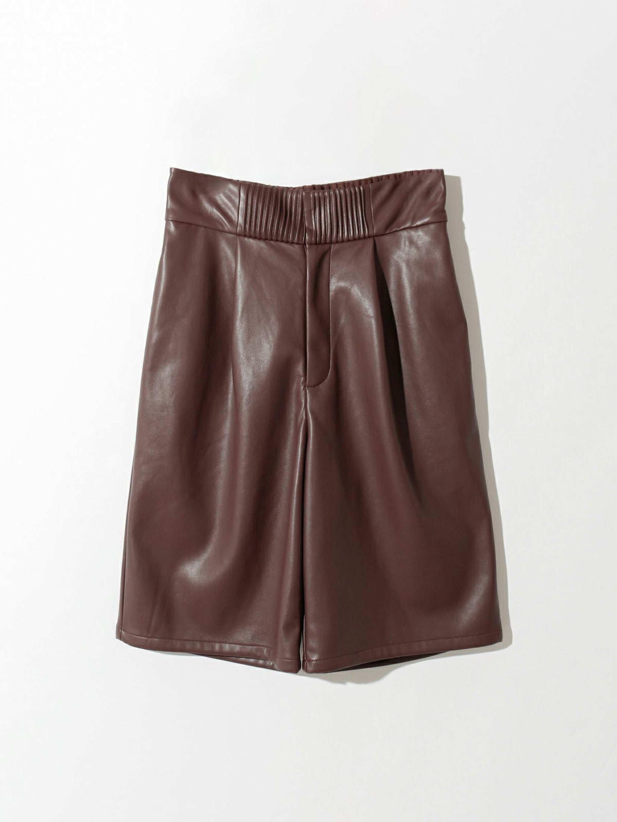 シンセティックレザーハーフパンツ(3-1329)