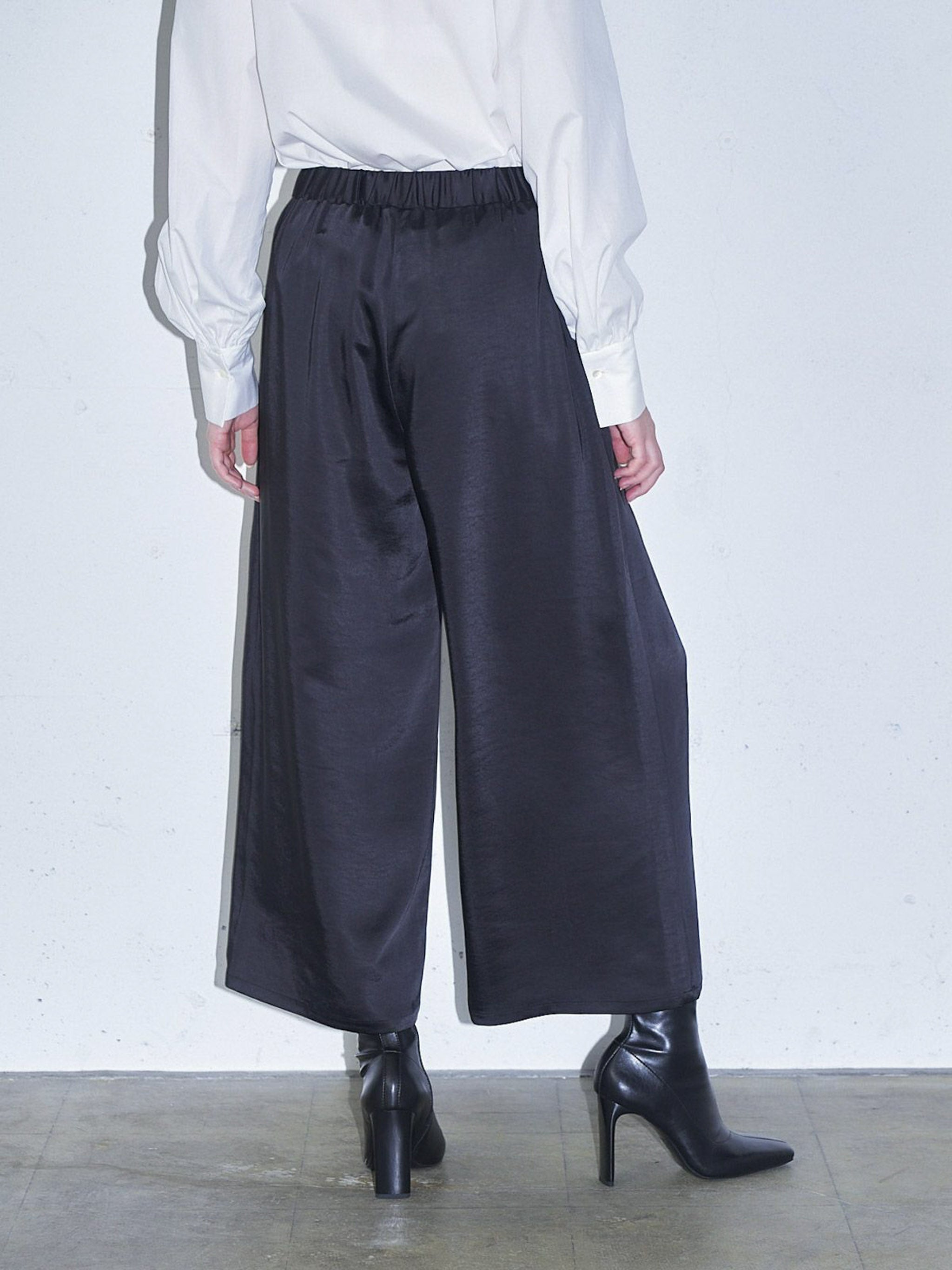 タックサテンワイドイージーパンツ(3-1048)