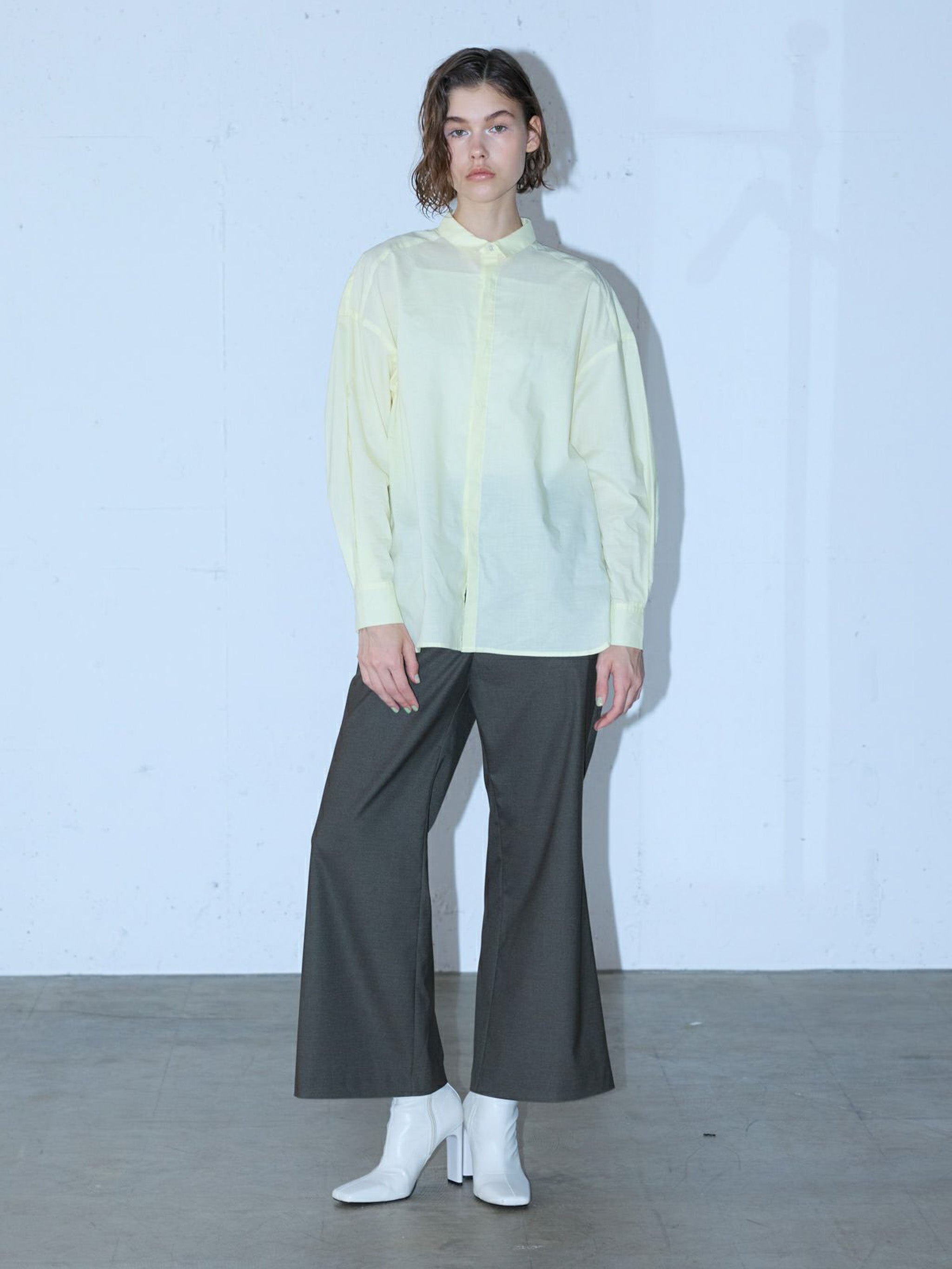 ハイウエストフレアパンツ