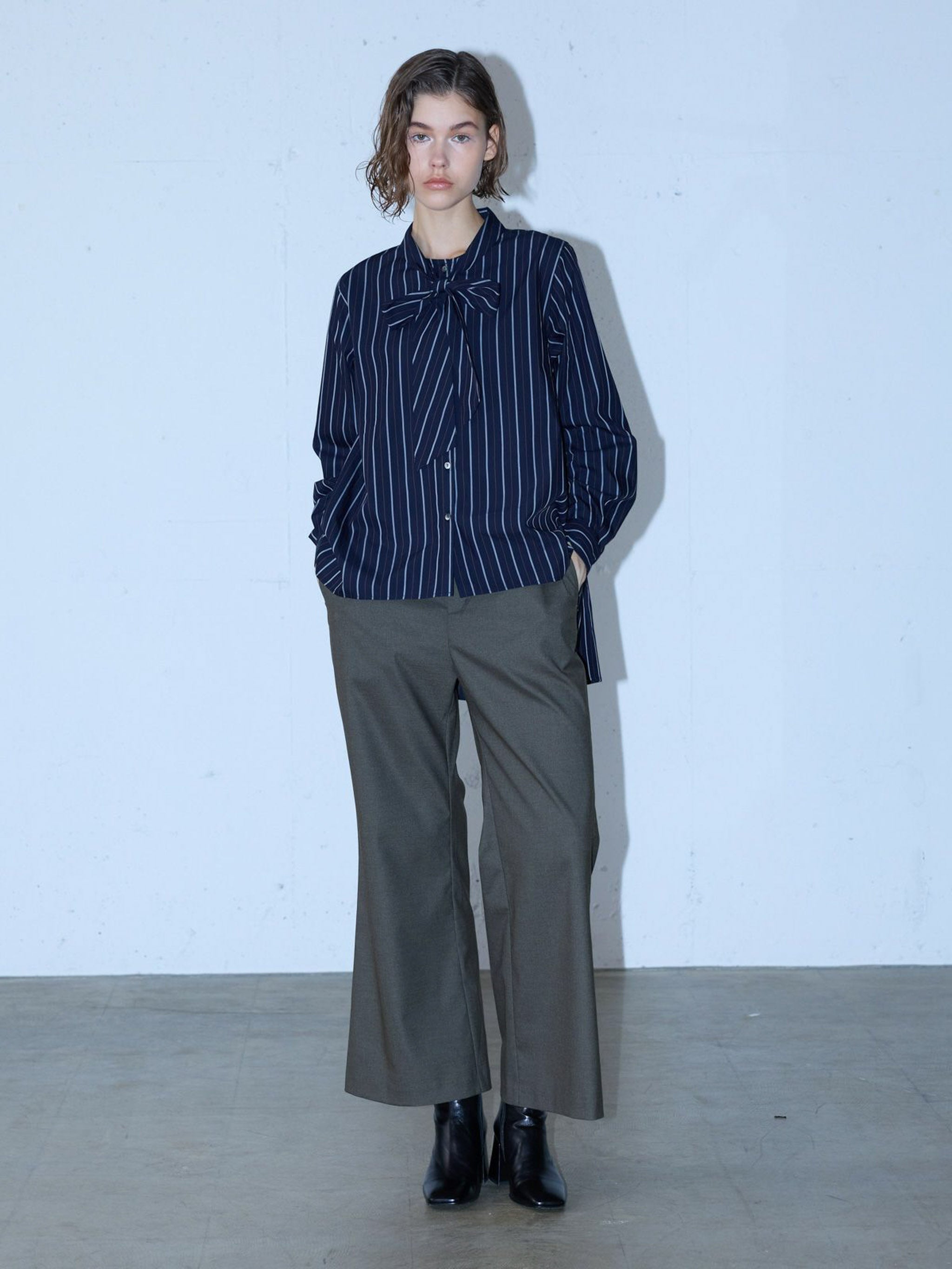 ハイウエストフレアパンツ