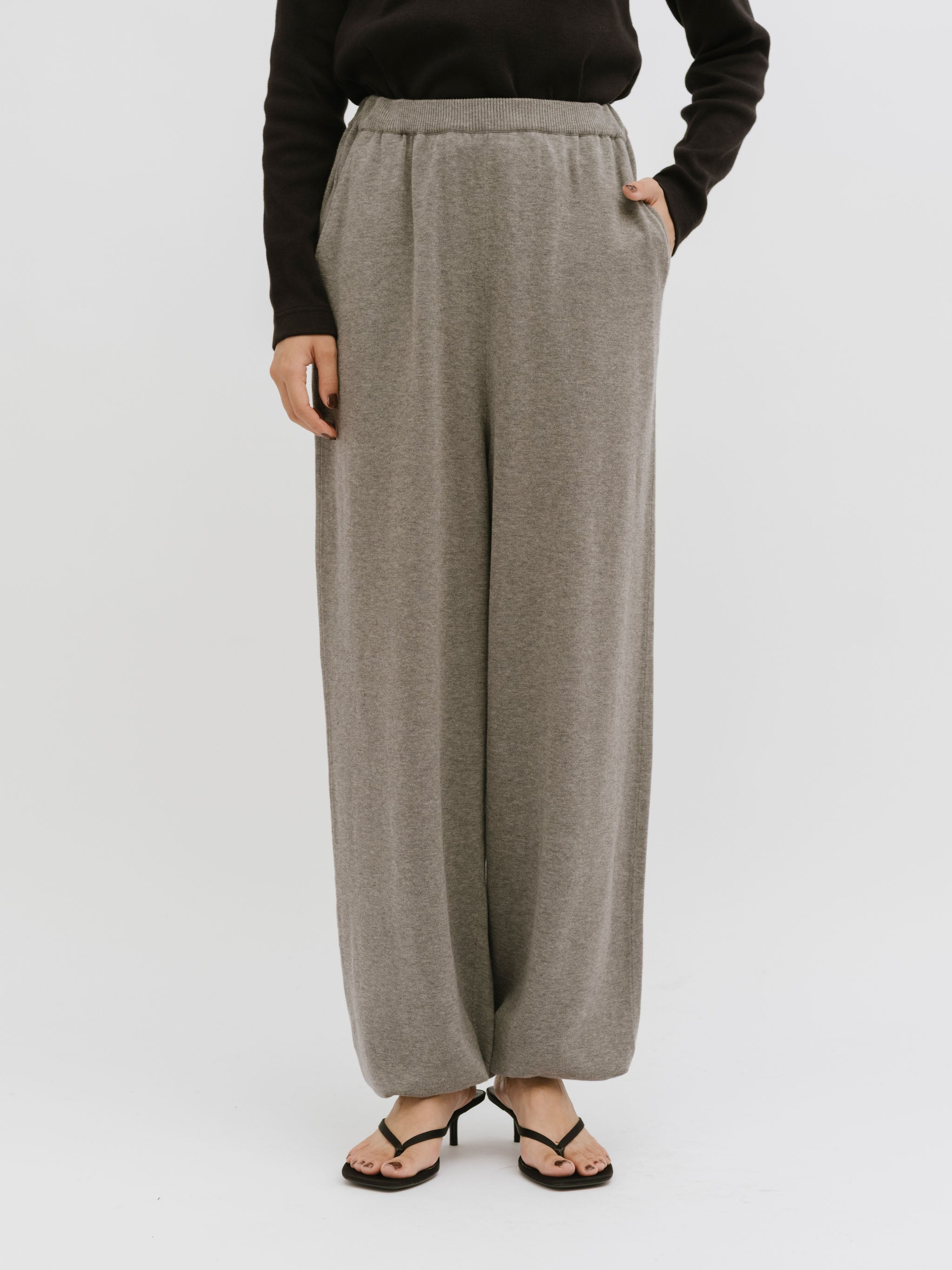 calm knit pants