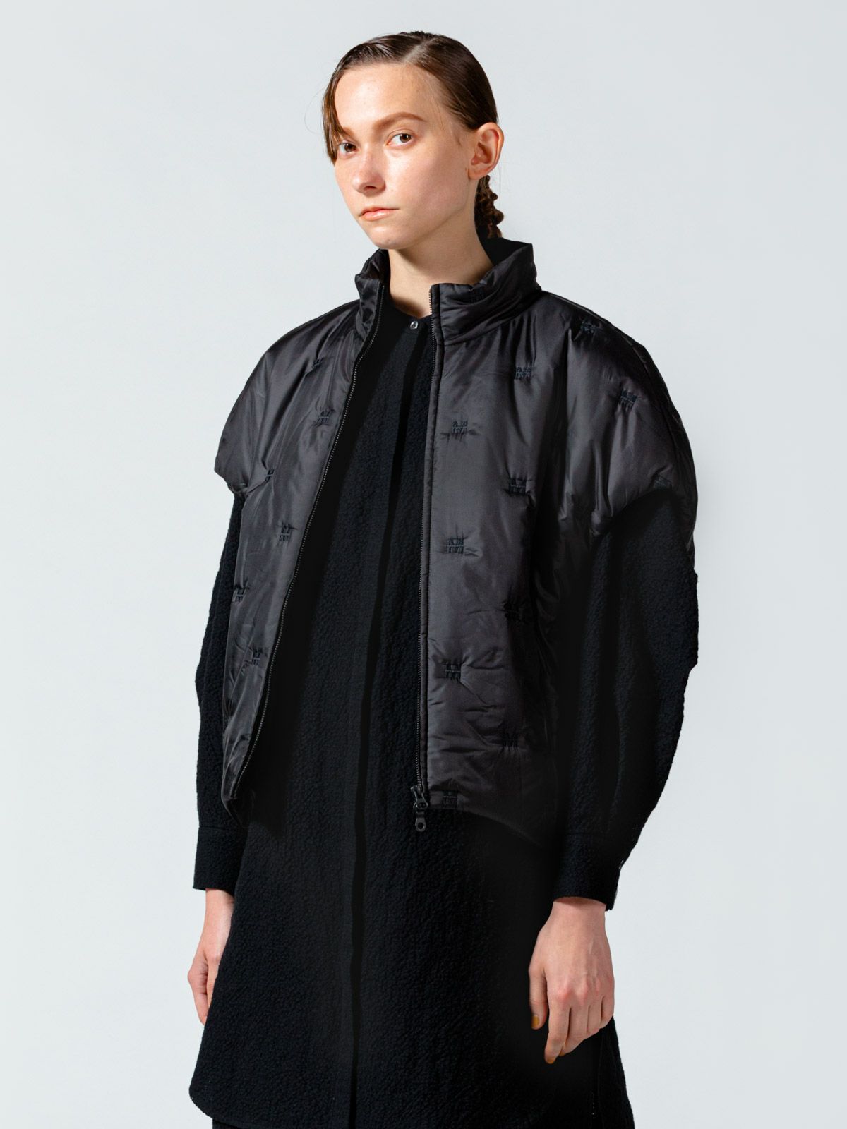 刺繍中綿ジップブルゾン(3-1182)