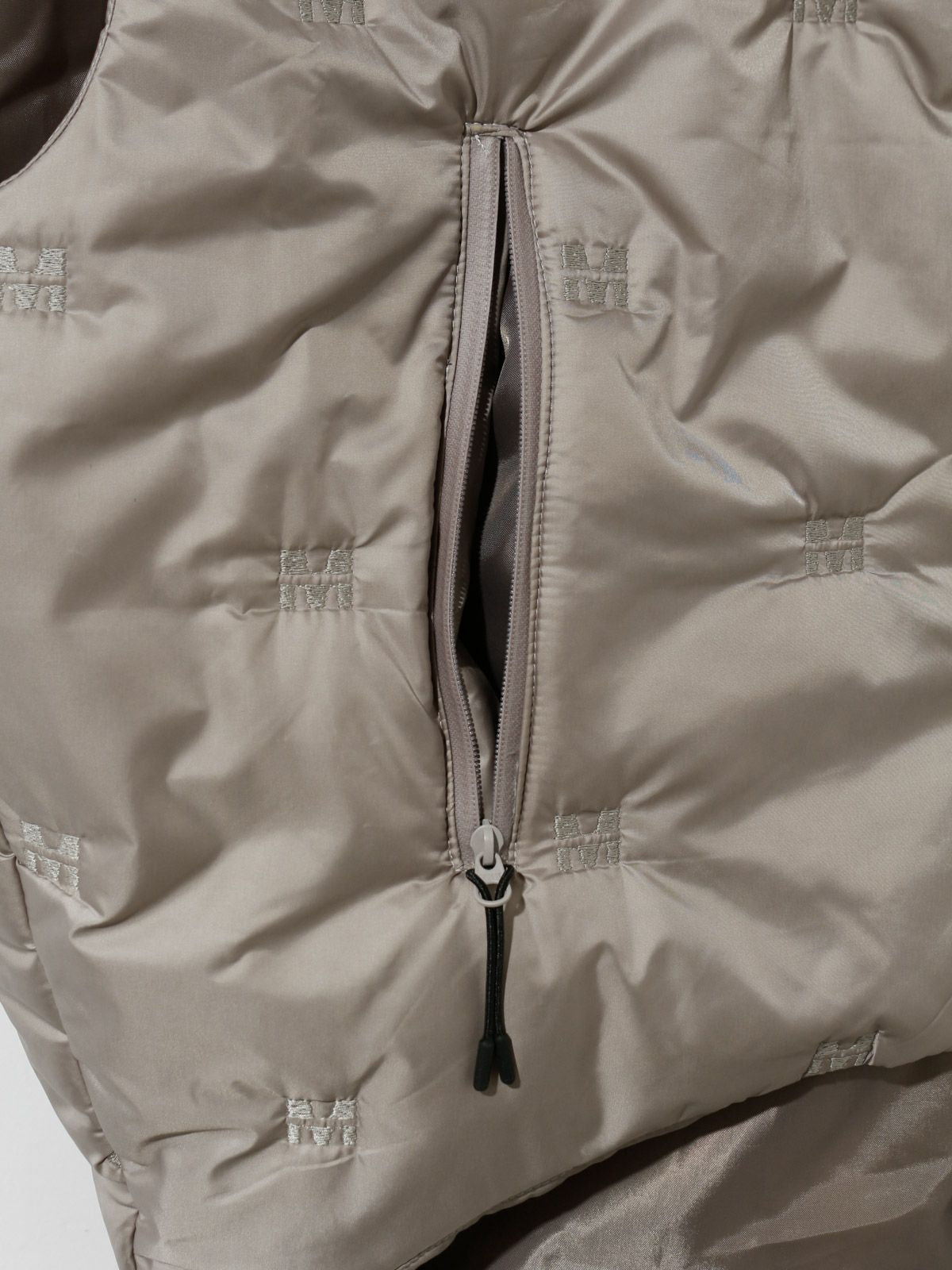 刺繍中綿ジップブルゾン(3-1182)