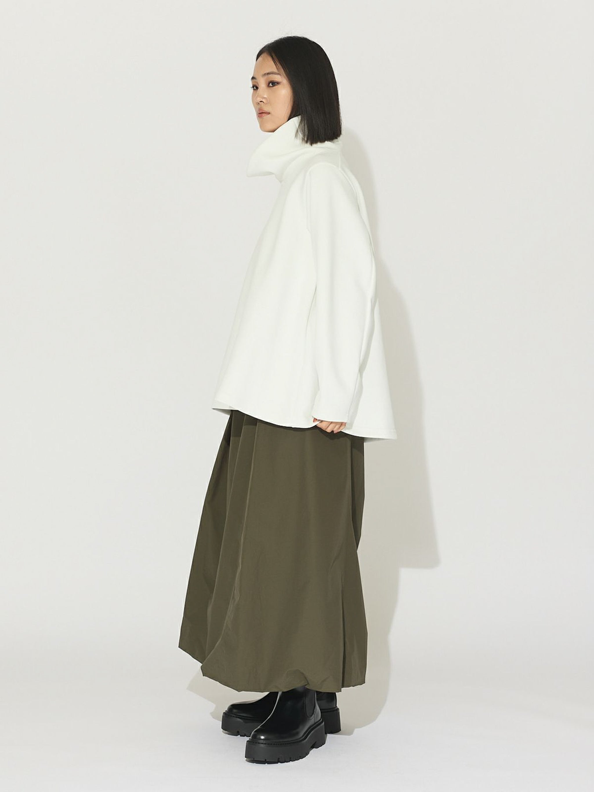 ダブルニットハイネックロングプルオーバー