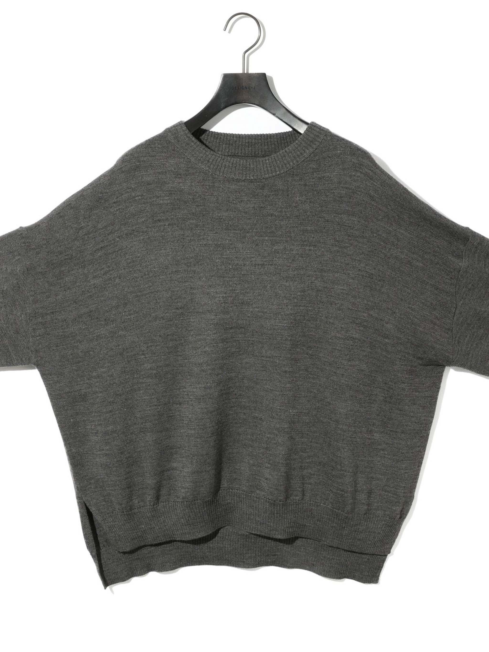 スリットスリーブベーシックプルオーバー