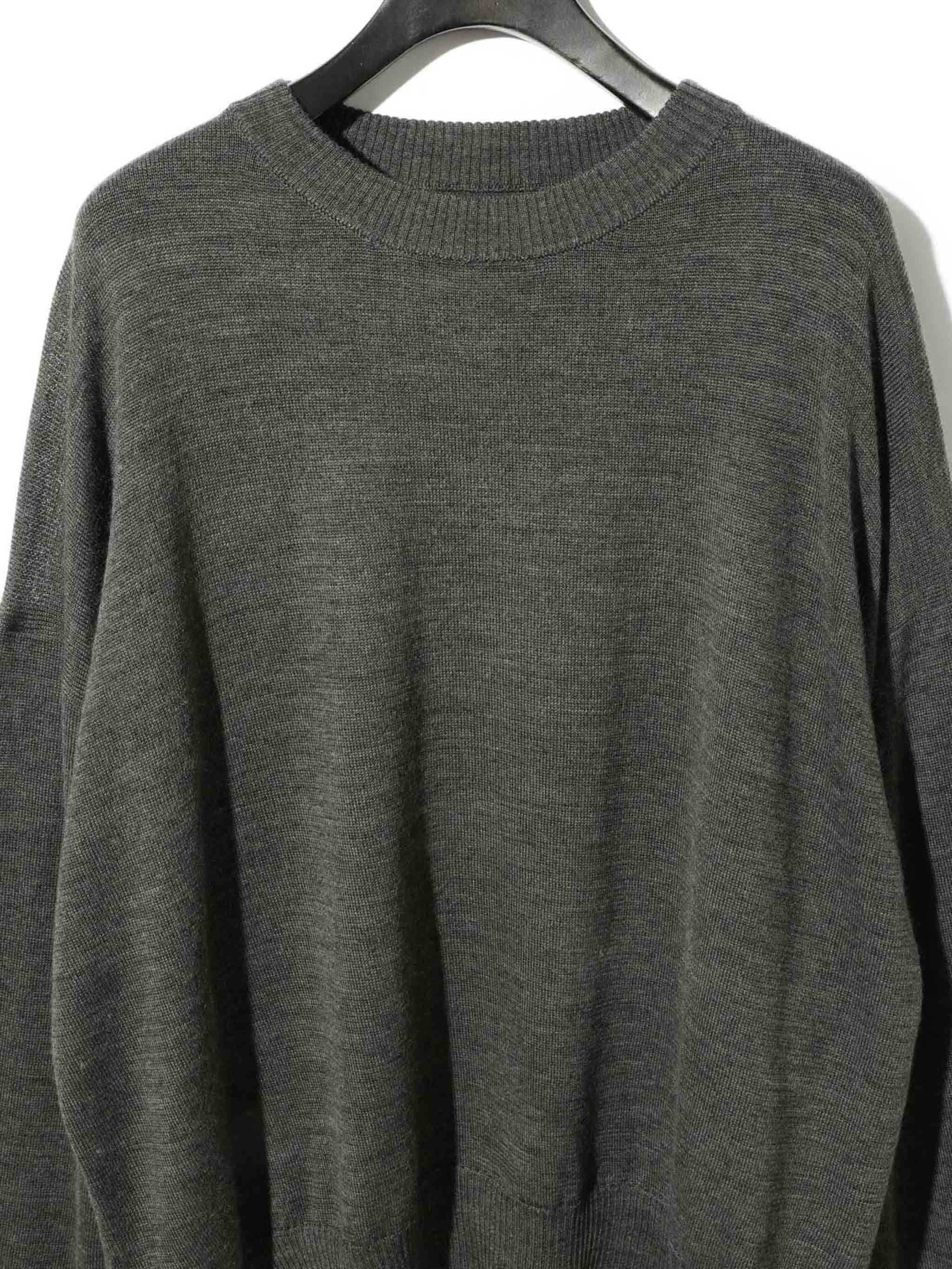 スリットスリーブベーシックプルオーバー