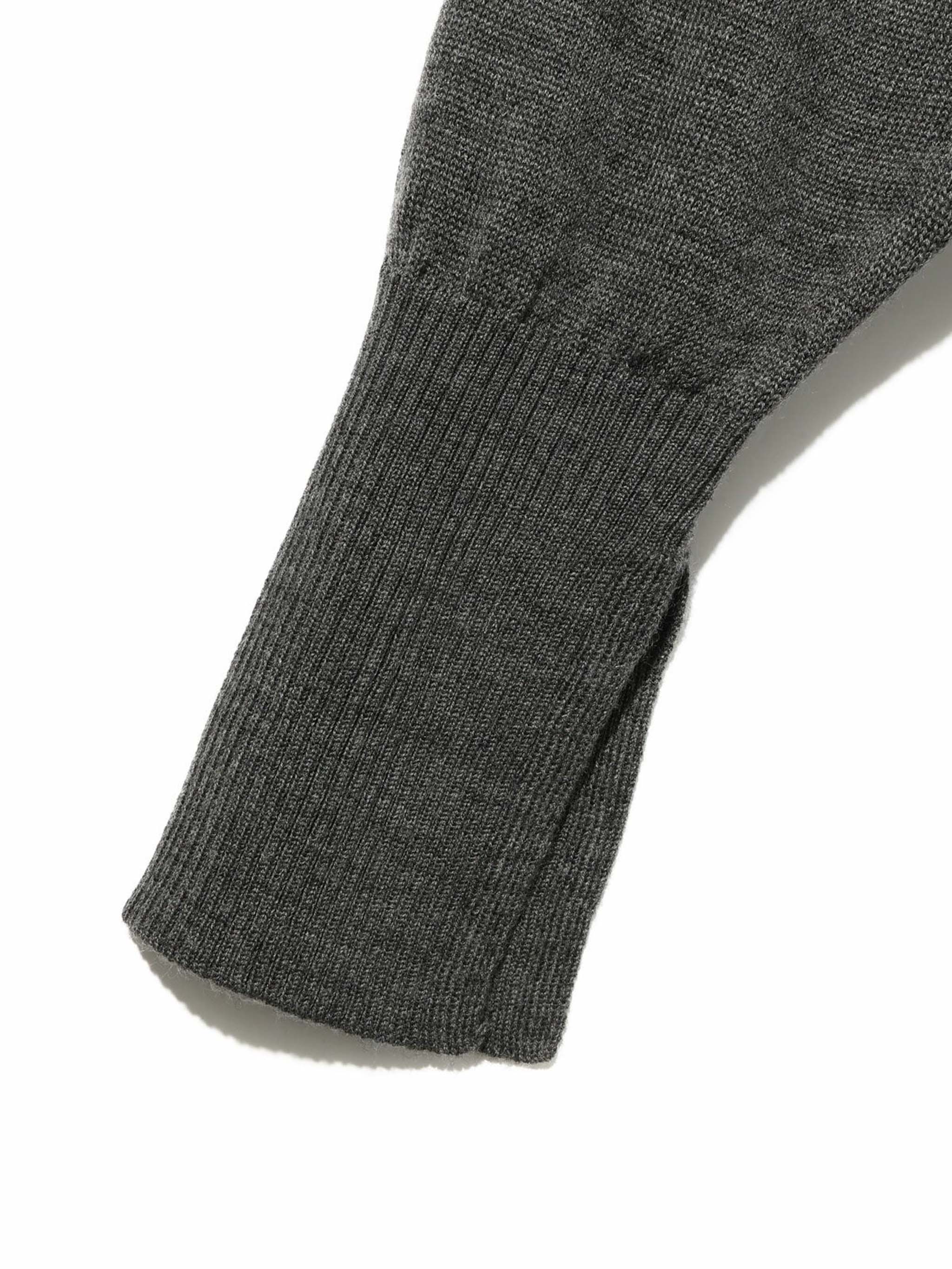 スリットスリーブベーシックプルオーバー