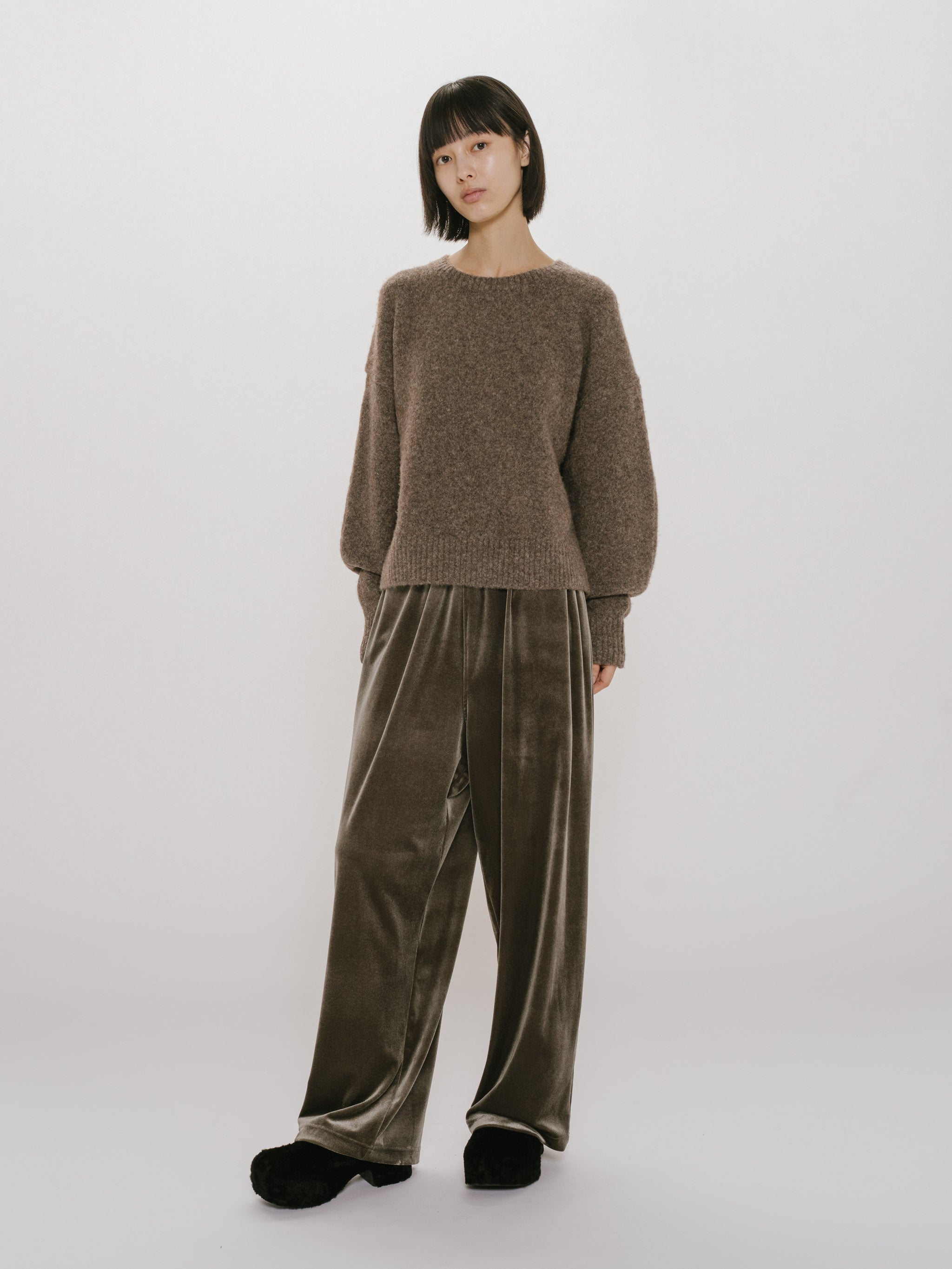 wool curve sleeve pullover