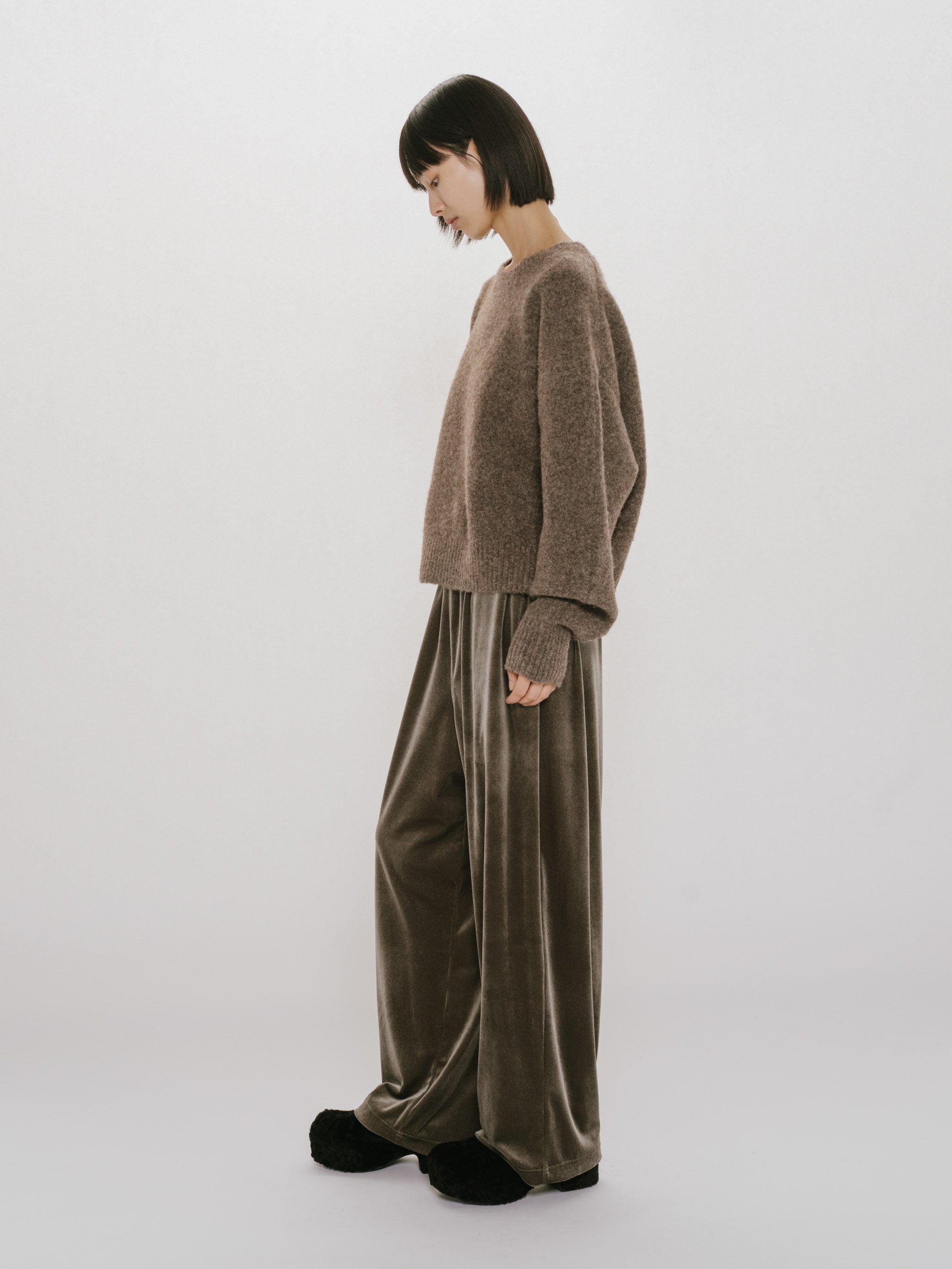 wool curve sleeve pullover