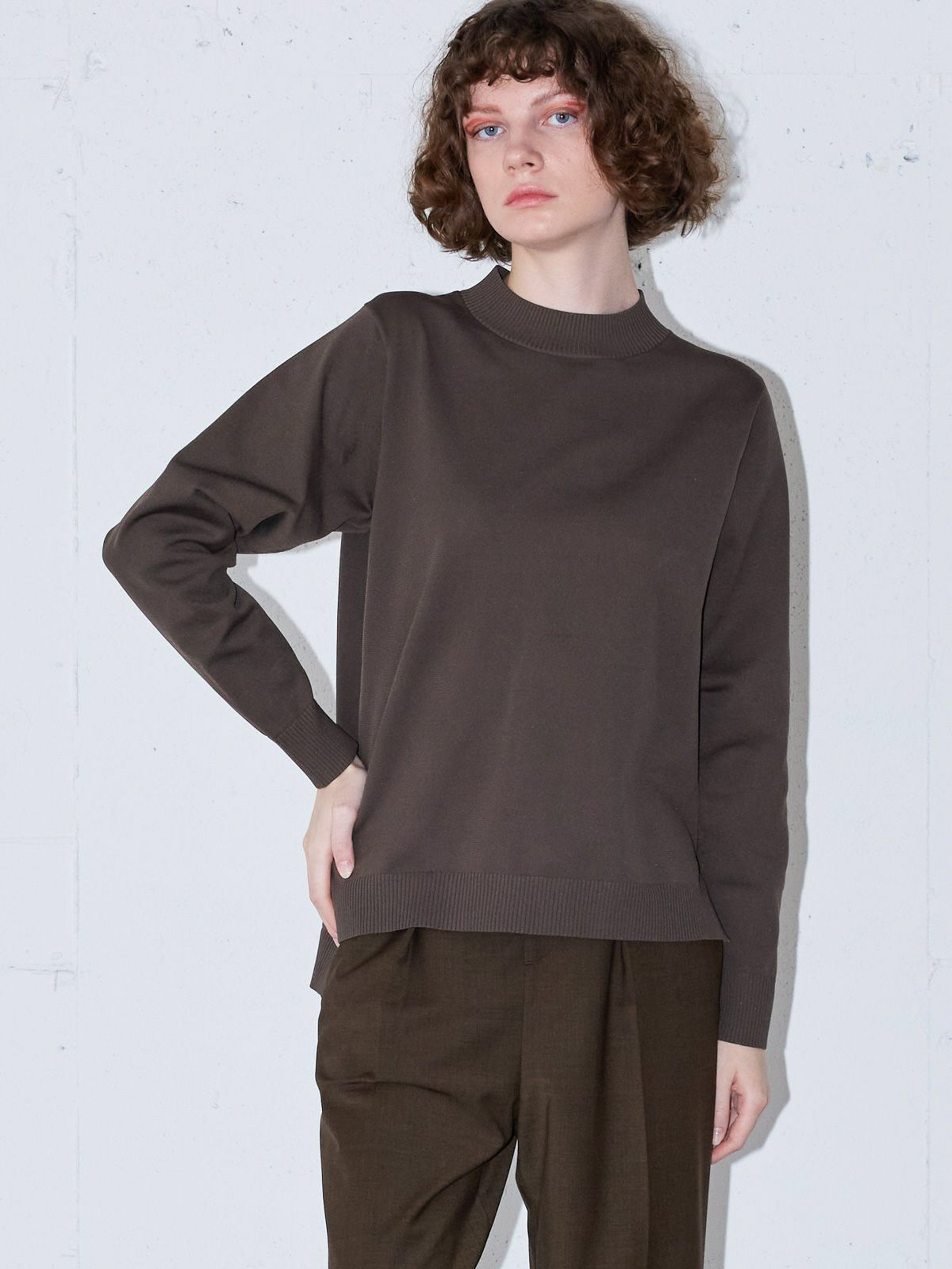 モックネックプルオーバー(4-1042)