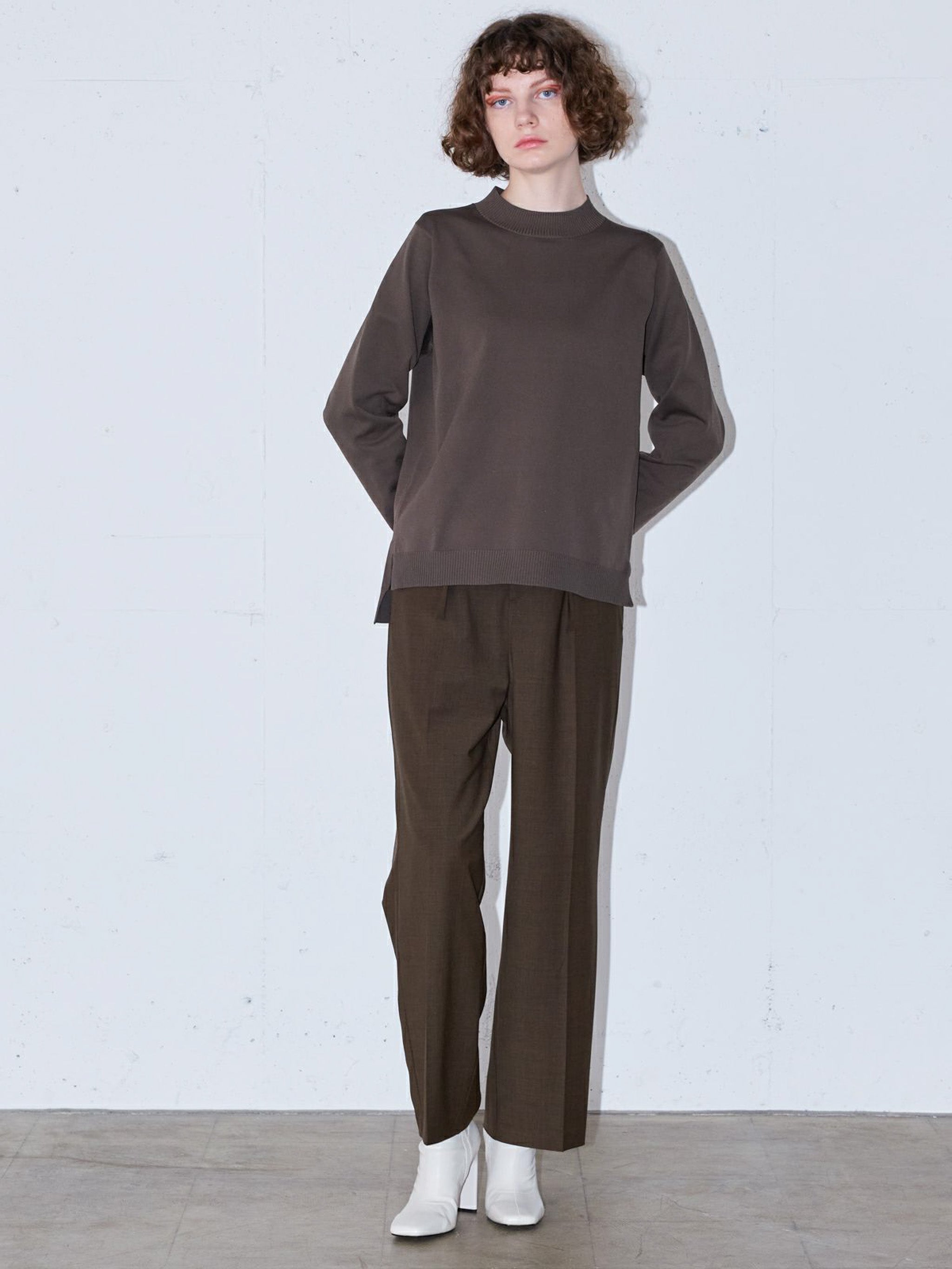 モックネックプルオーバー(4-1042)