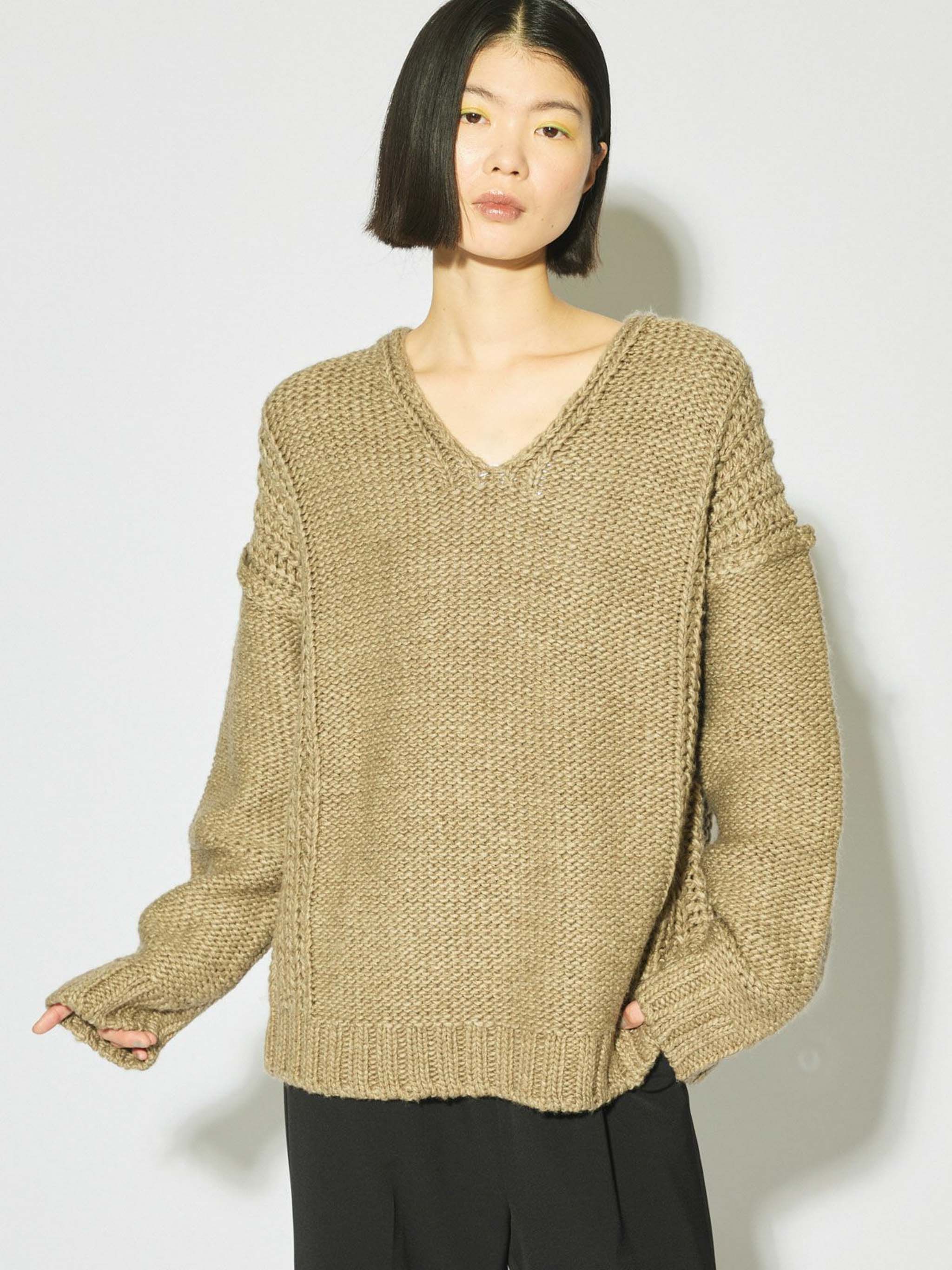 ローゲージVネックプルオーバー