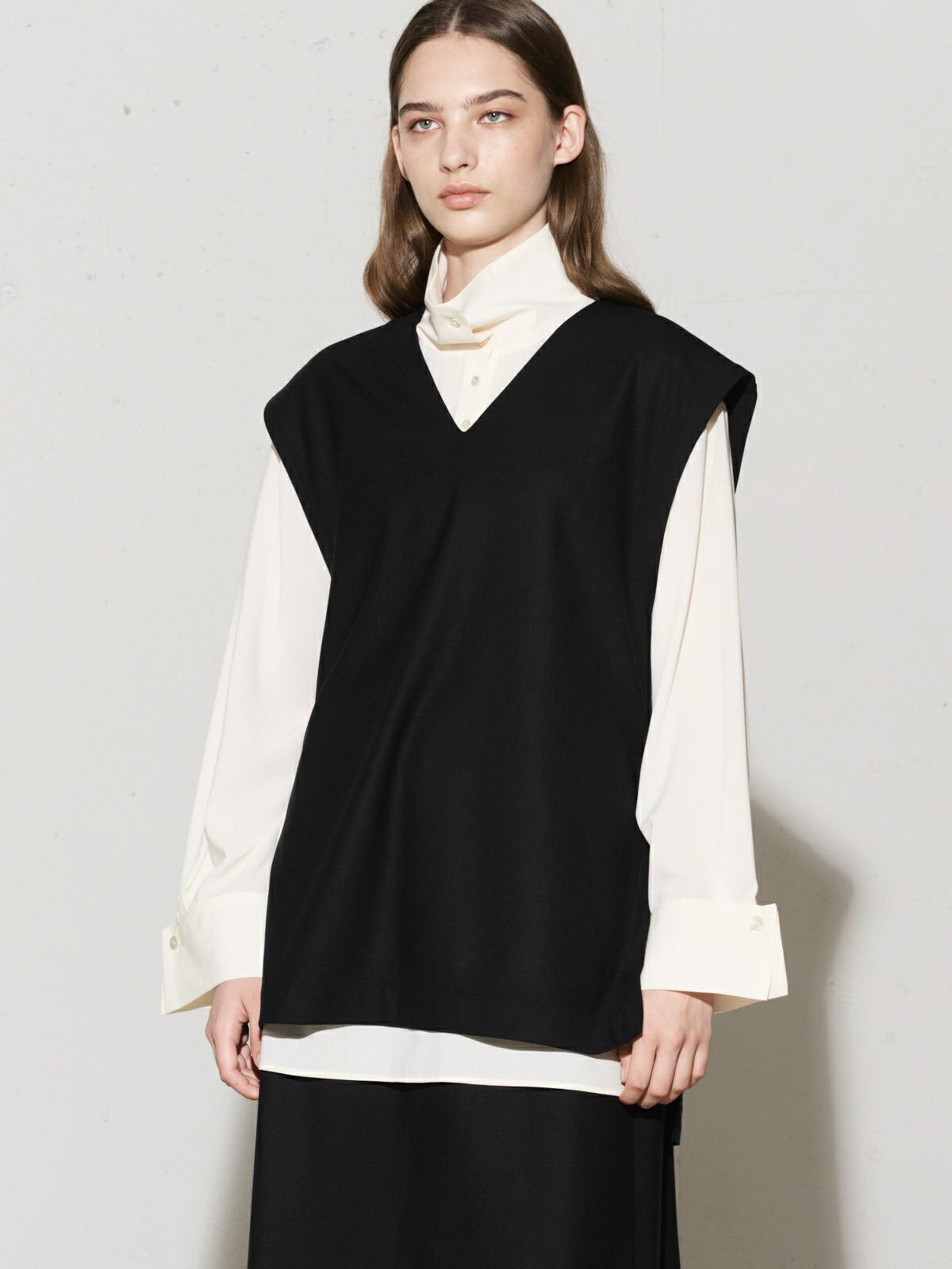 ウールVネックベスト