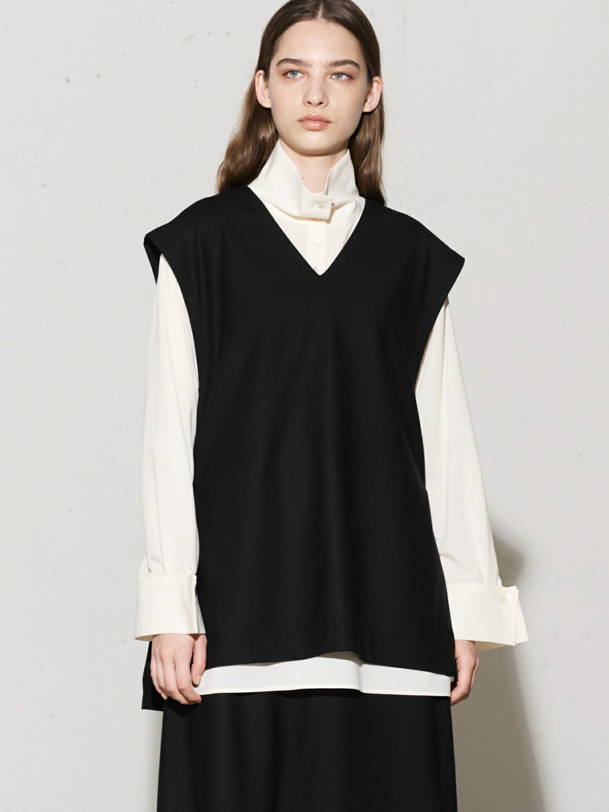 ウールVネックベスト