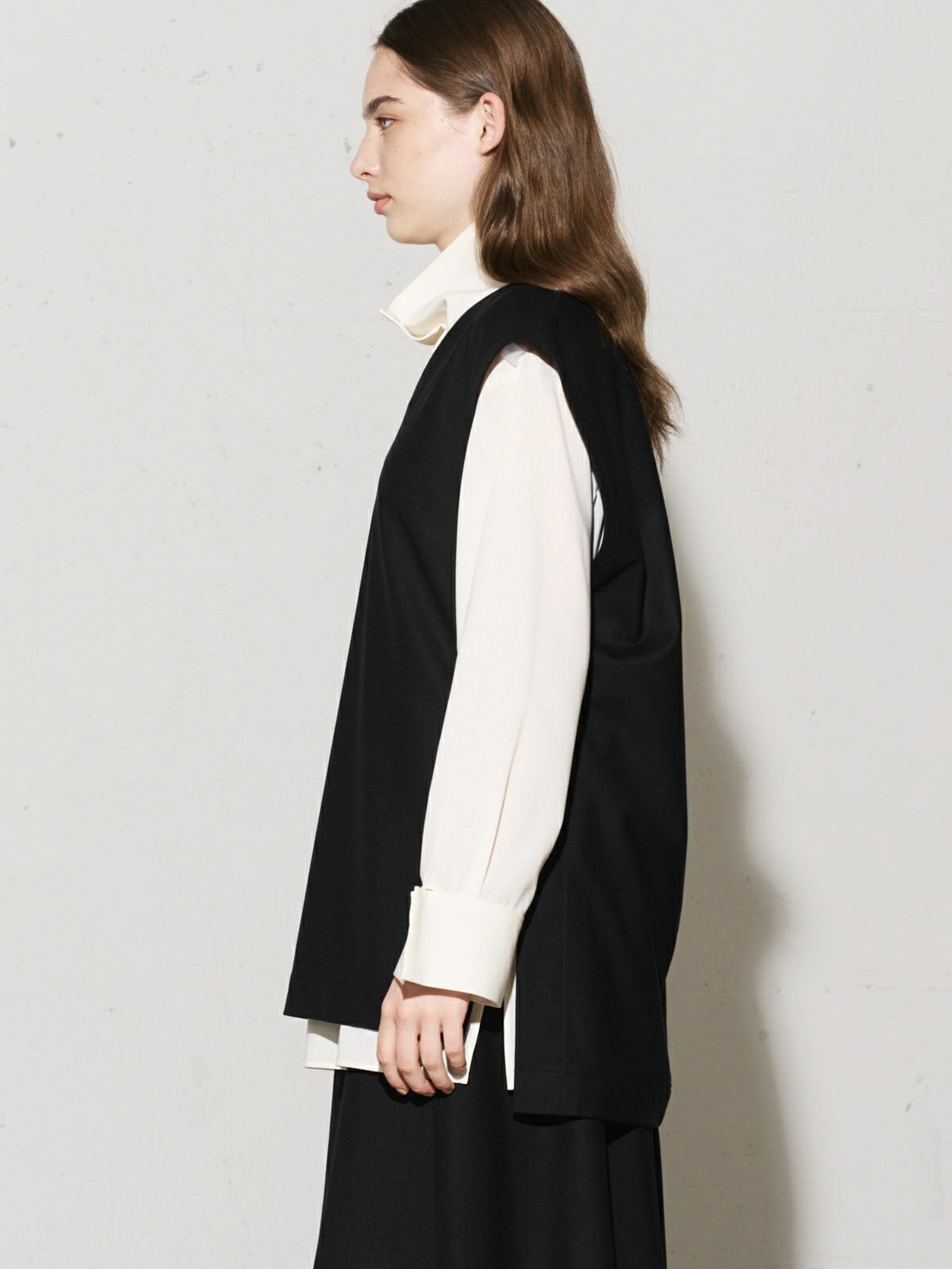 ウールVネックベスト